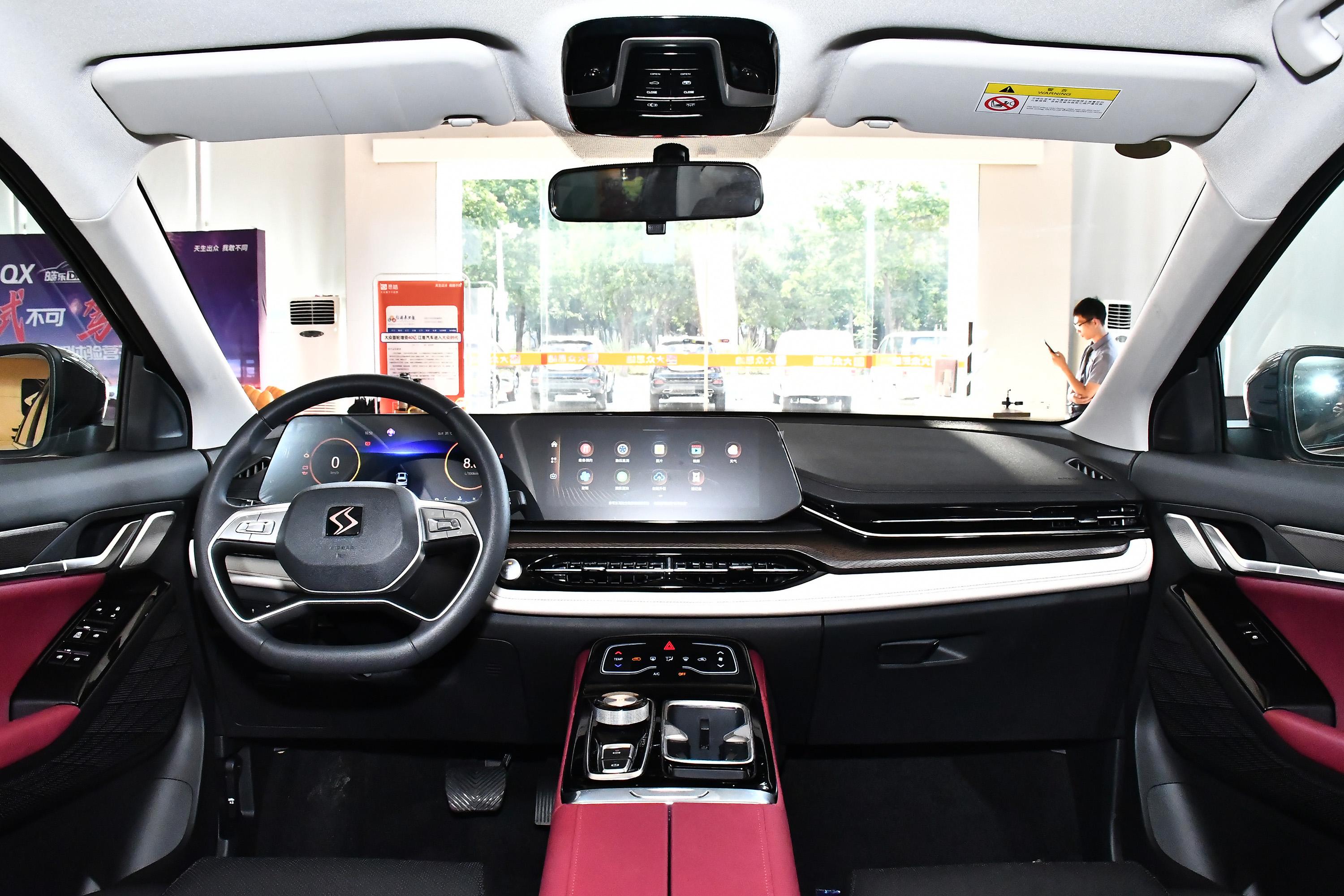 2021款 思皓qx 300t 双离合 豪华智联型内饰