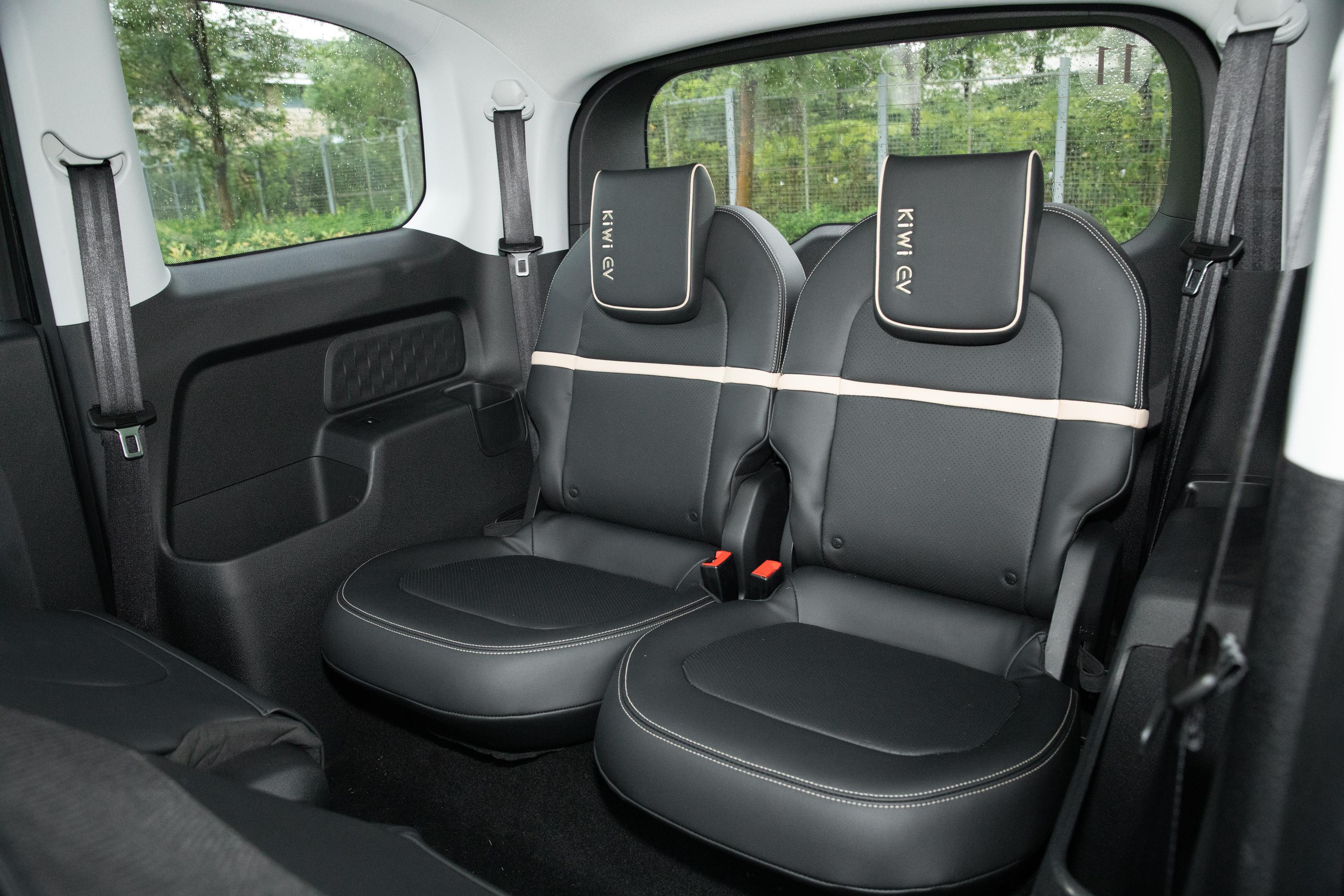 2021款宝骏kiwiev艺术家