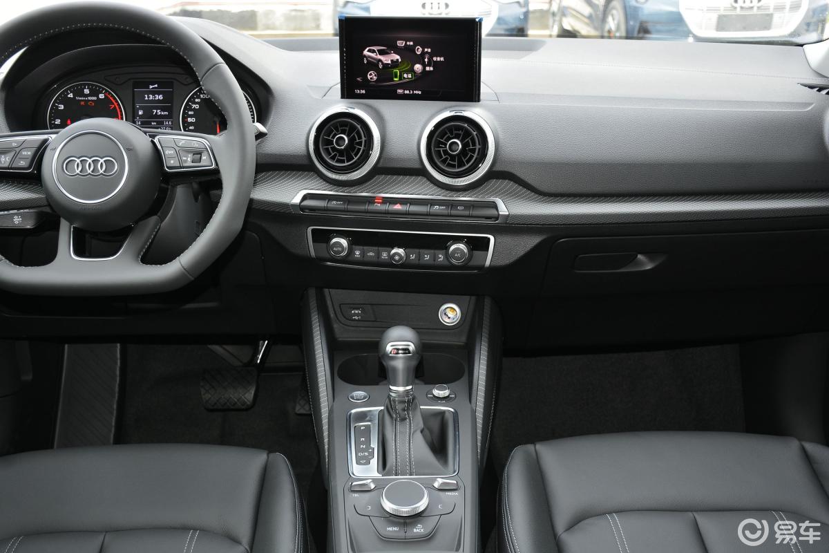 【奥迪q2l2022款35 tfsi 时尚动感型中控台整体汽车图片-汽车图片大全