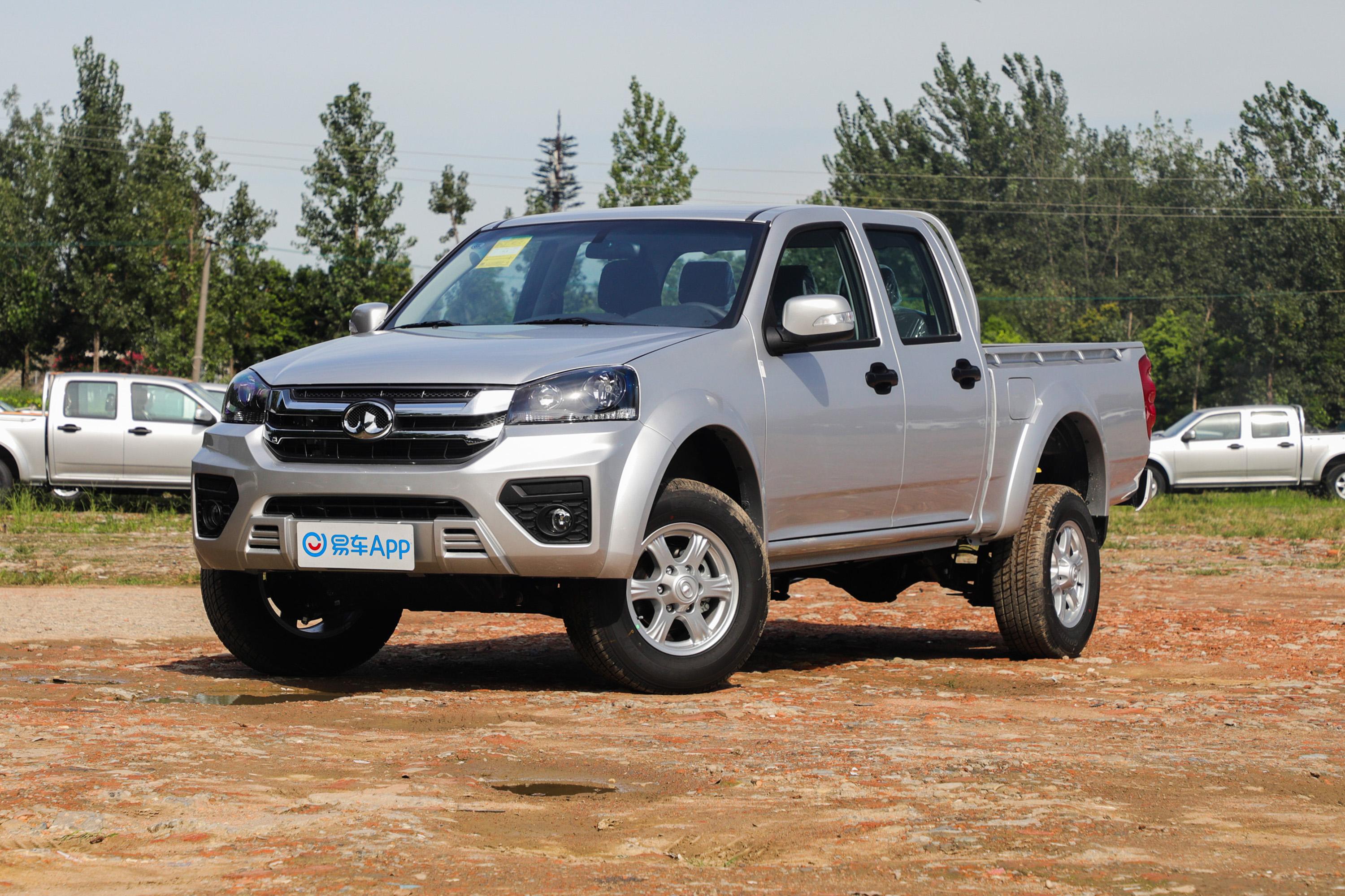 2021款风骏520t手动两驱平底货箱进取型柴油