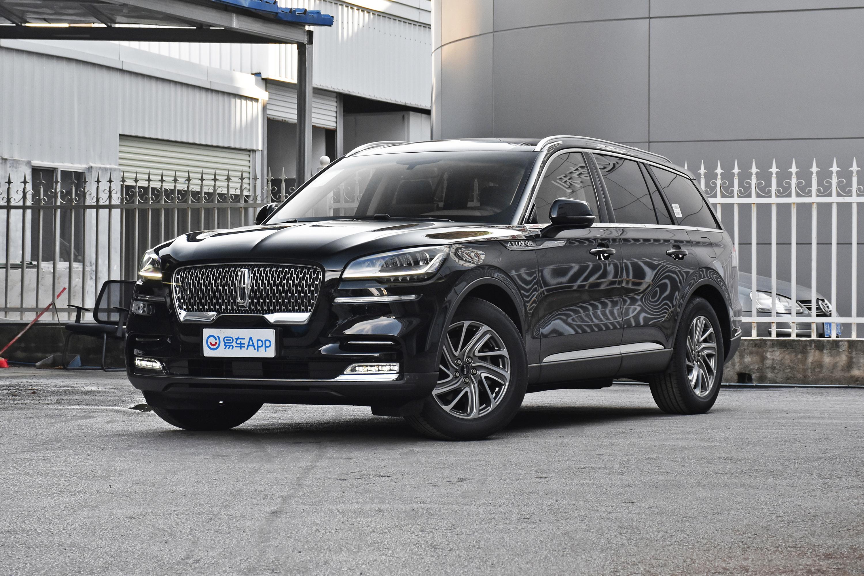 2021款飞行家30t两驱尊悦版