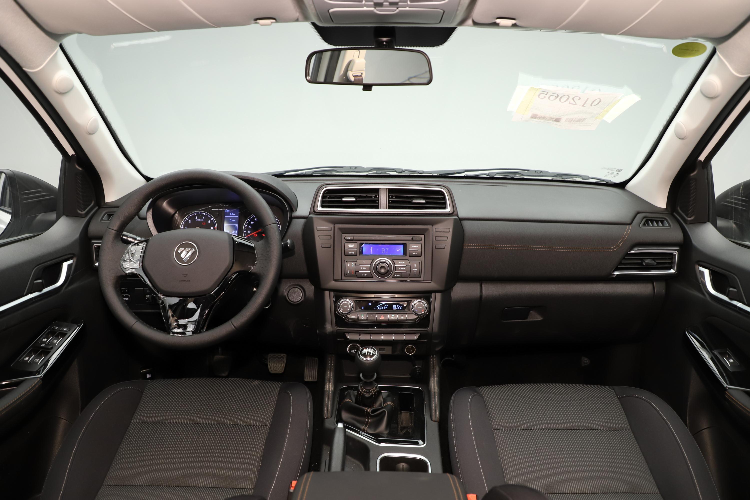 2020款福田征服者征服者324l手动两驱标轴低货台电商型汽油