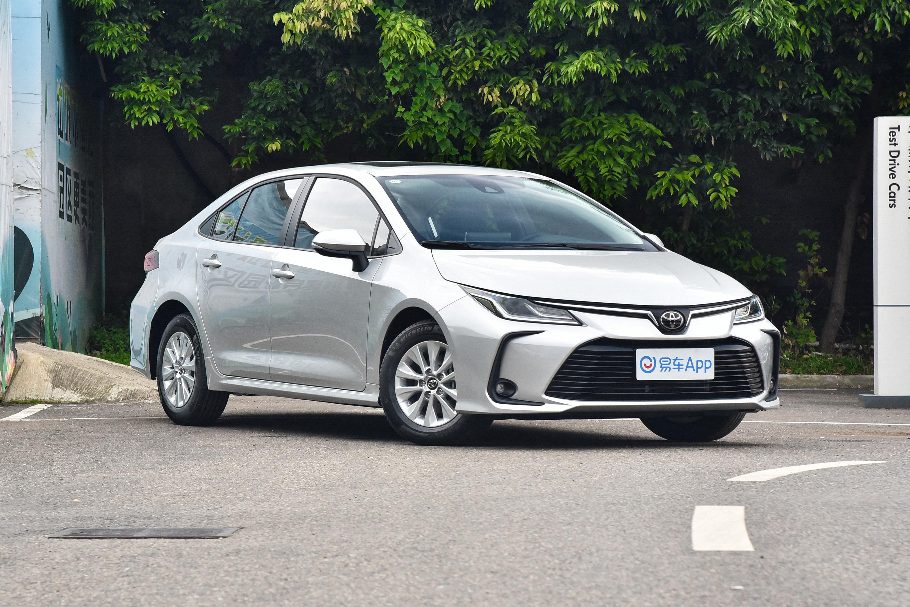 2021款 卡罗拉 1.5l cvt 精英版外观