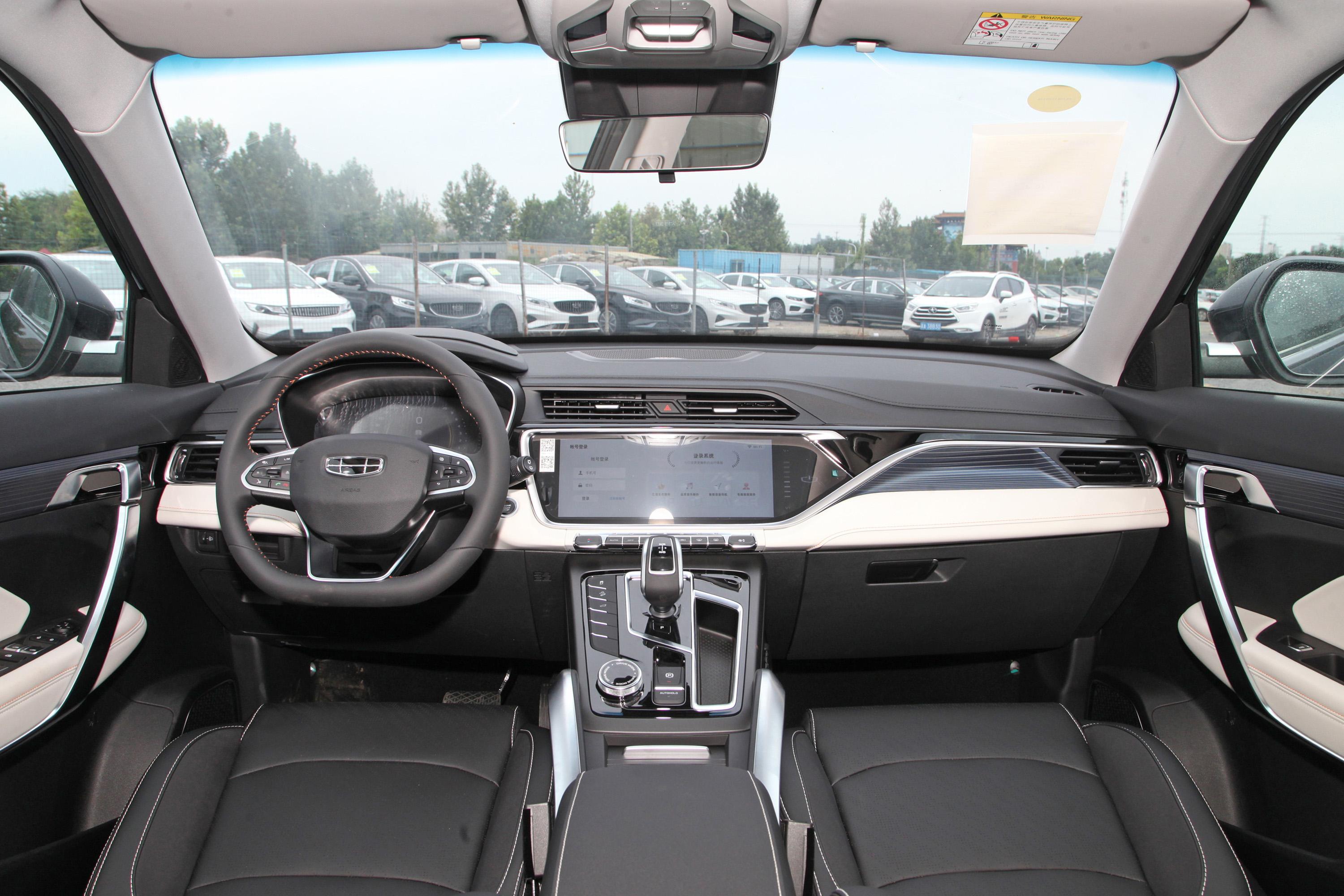 2022款 博越 博越x 1.8td 双离合 两驱 智尊型内饰