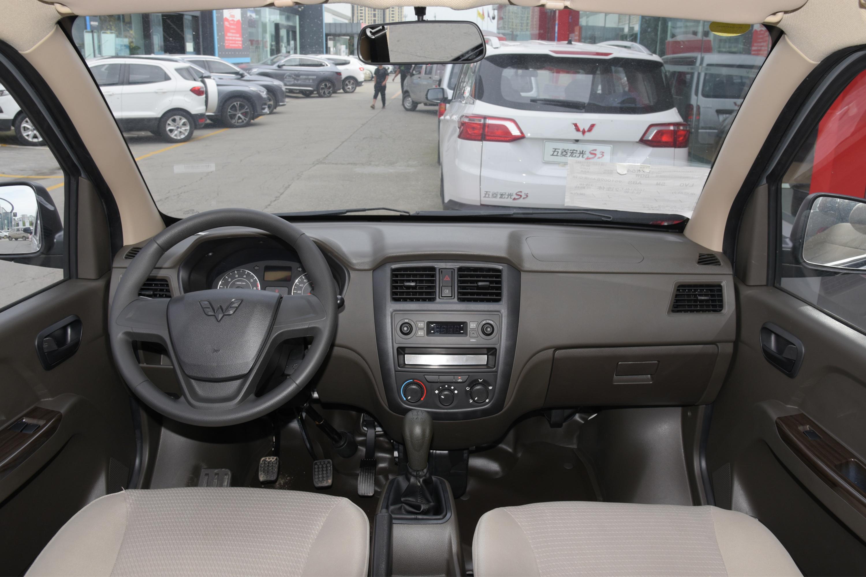 【2021款 五菱荣光s 1.