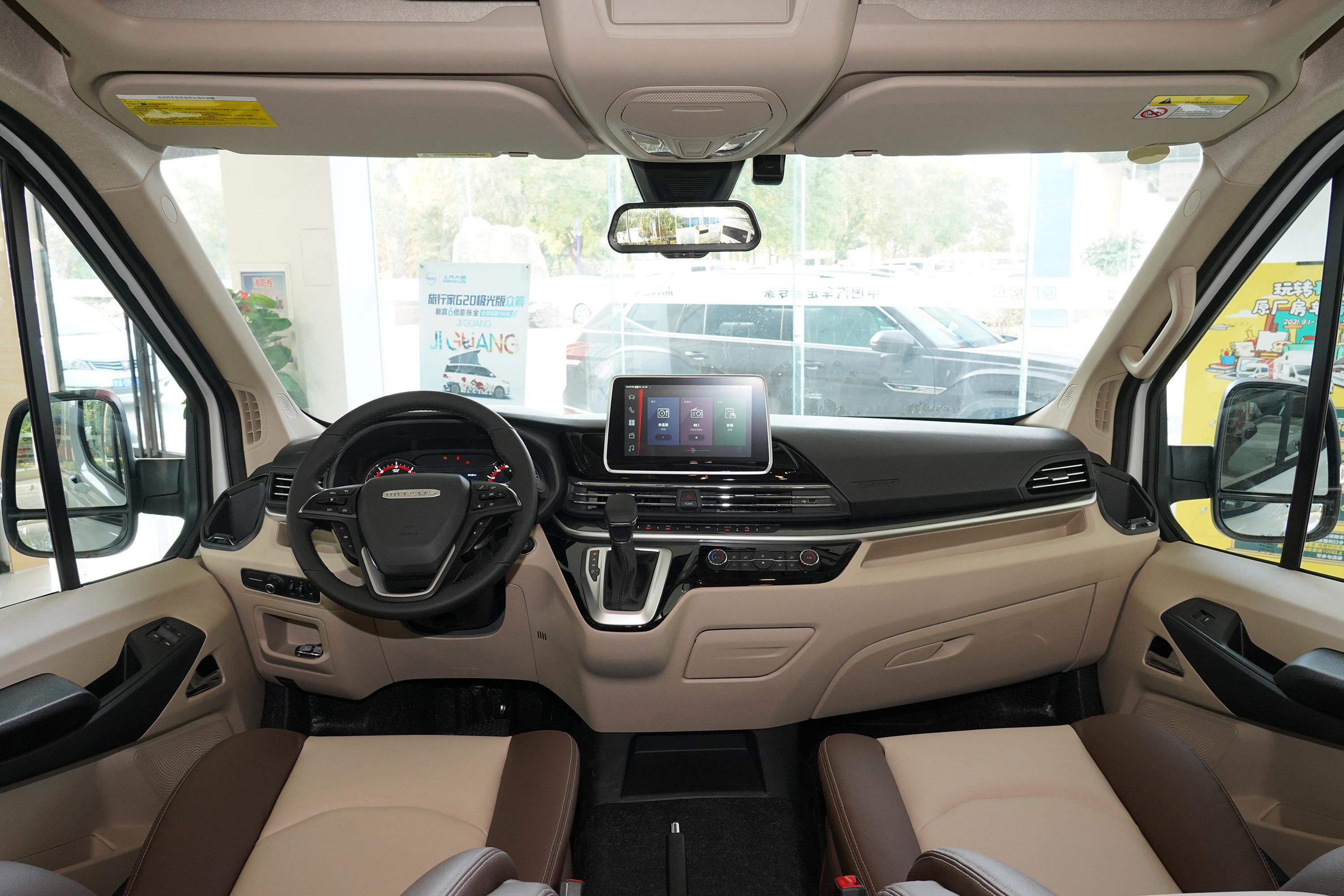 2021款 上汽大通maxus v90房车 旅行家v90 2.0t 自动 横床豪华版内饰