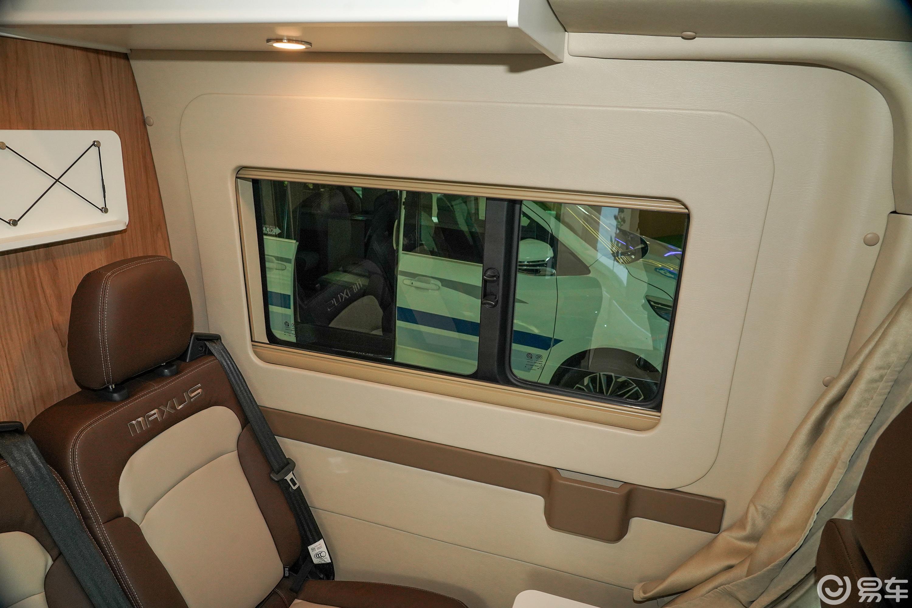 【上汽大通MAXUS V90房车旅行家V90 2.0T 自动 横床豪华版空间图片-汽车图片大全】-易车