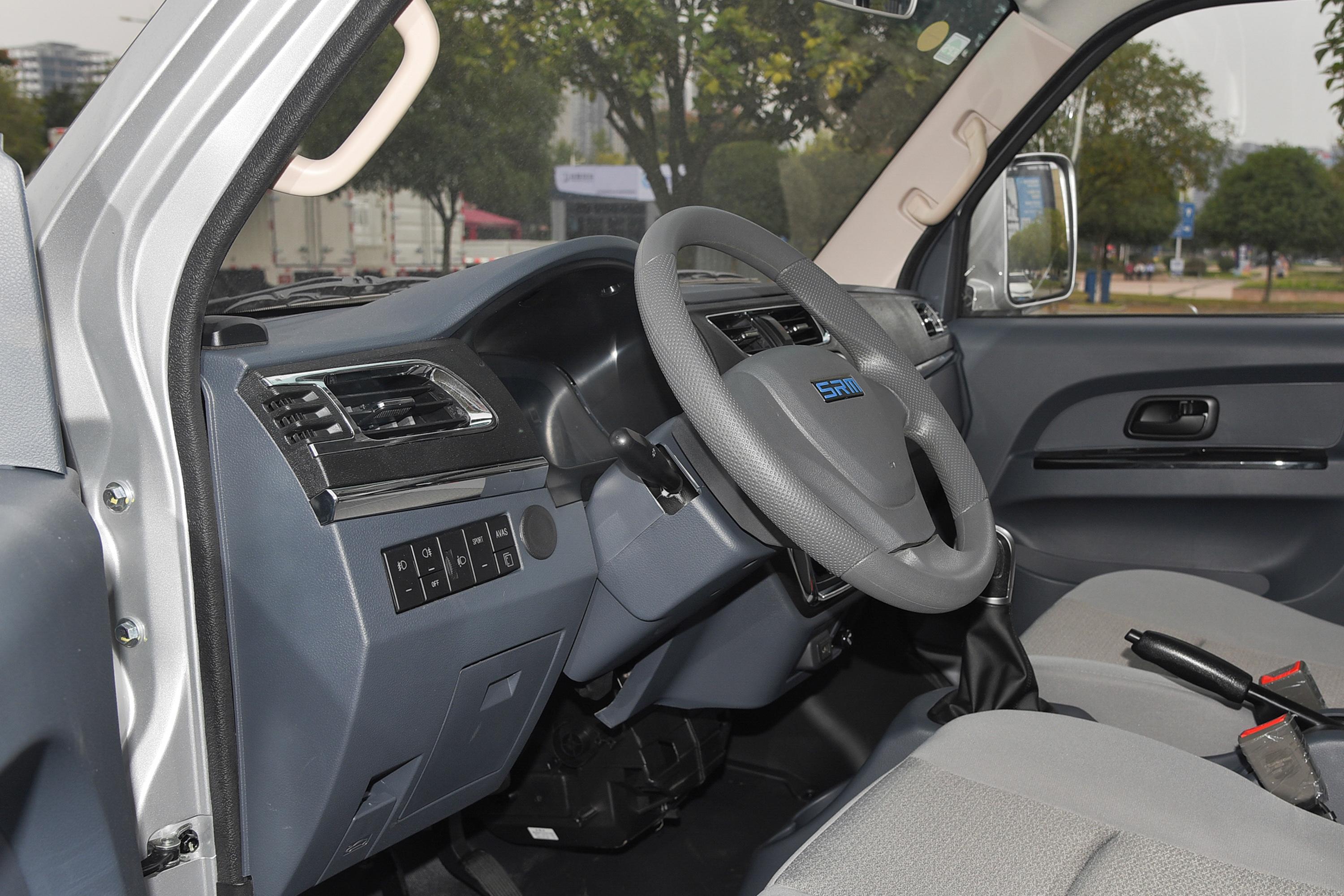 2021款 t50 ev 创业型 货车 55.7kwh内饰