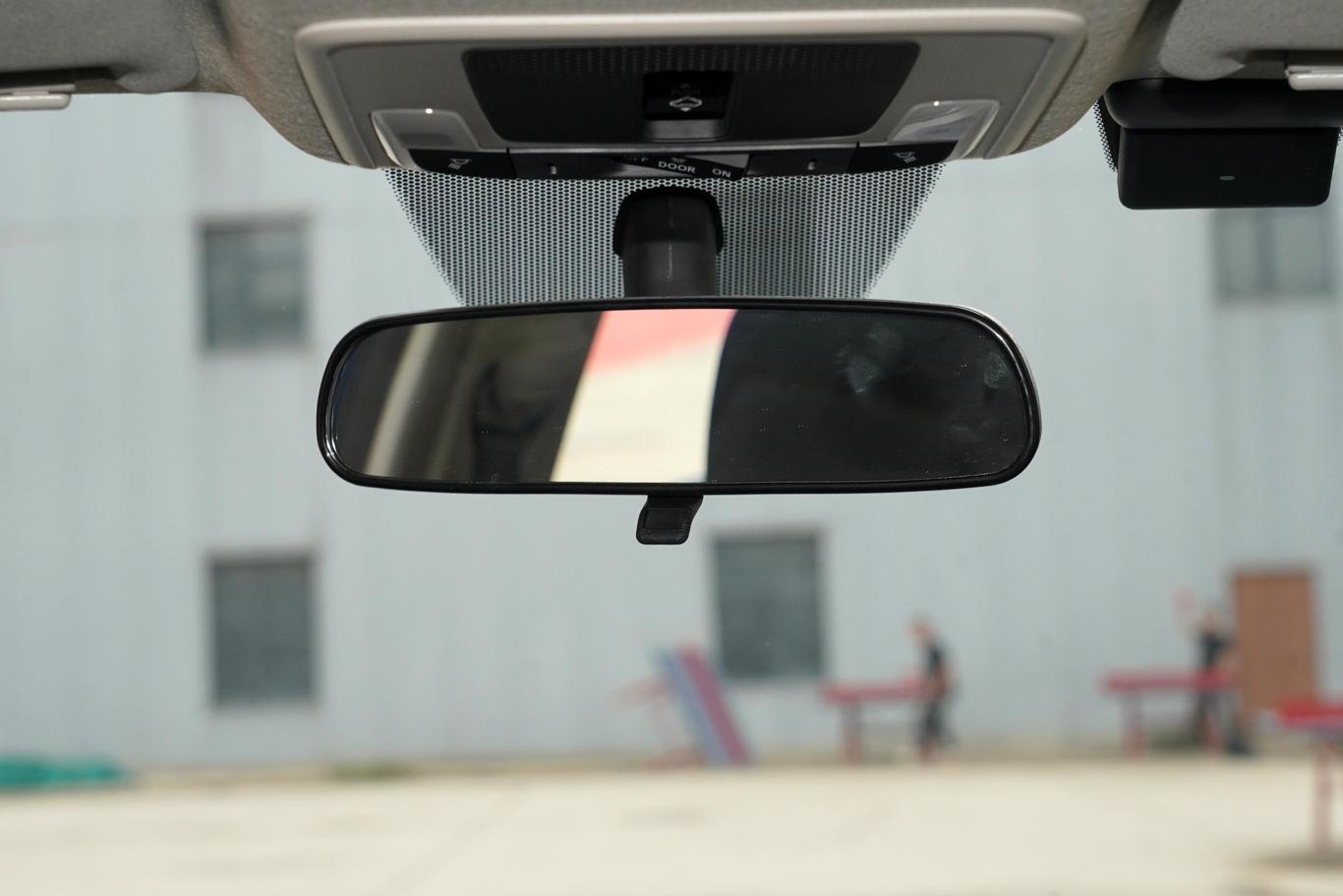 思域180turbo cvt尚动版内后视镜