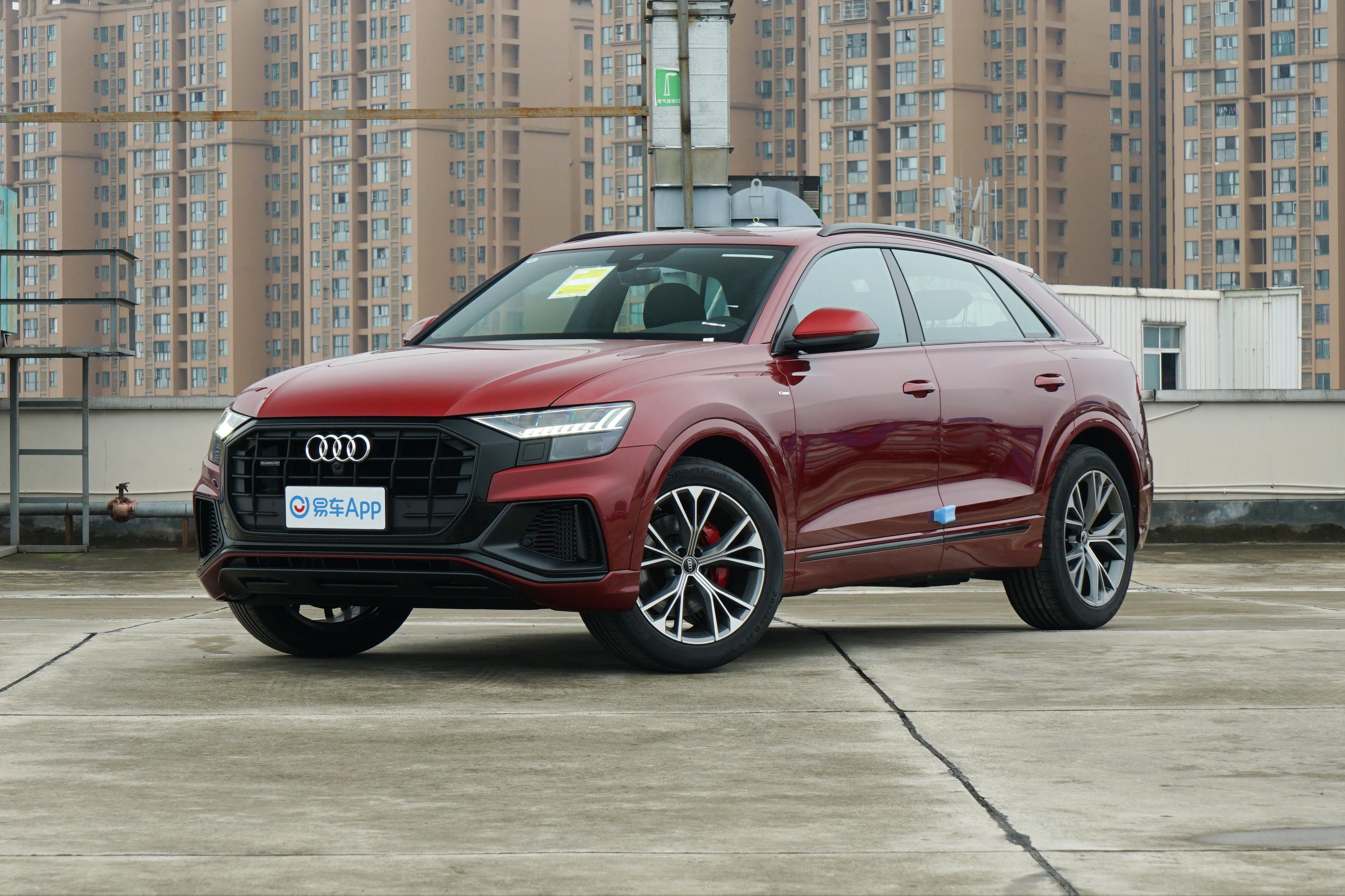 2021款 奥迪q8 55 tfsi quattro 臻选动感型外观