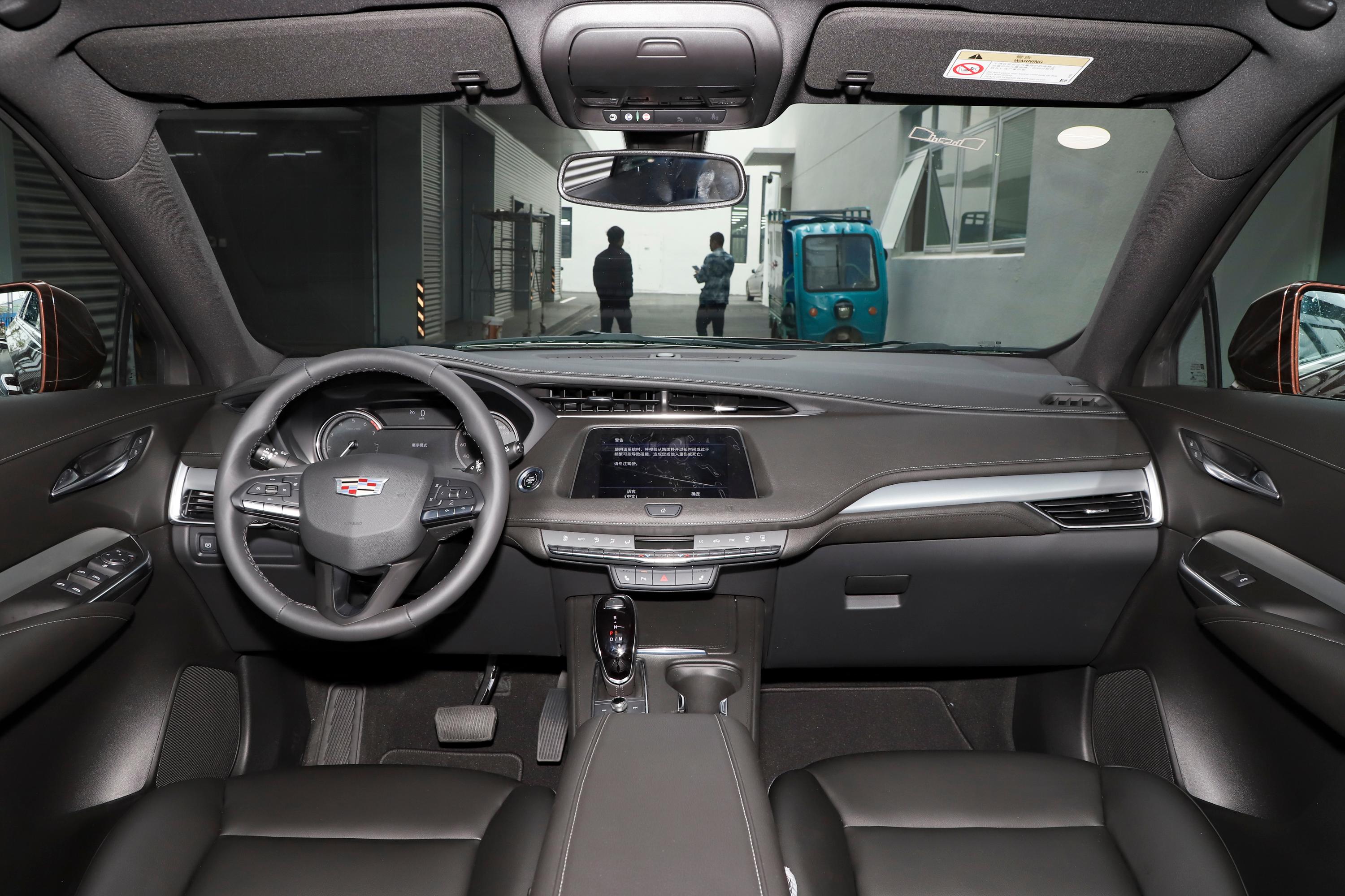 2021款凯迪拉克xt428t两驱豪华型