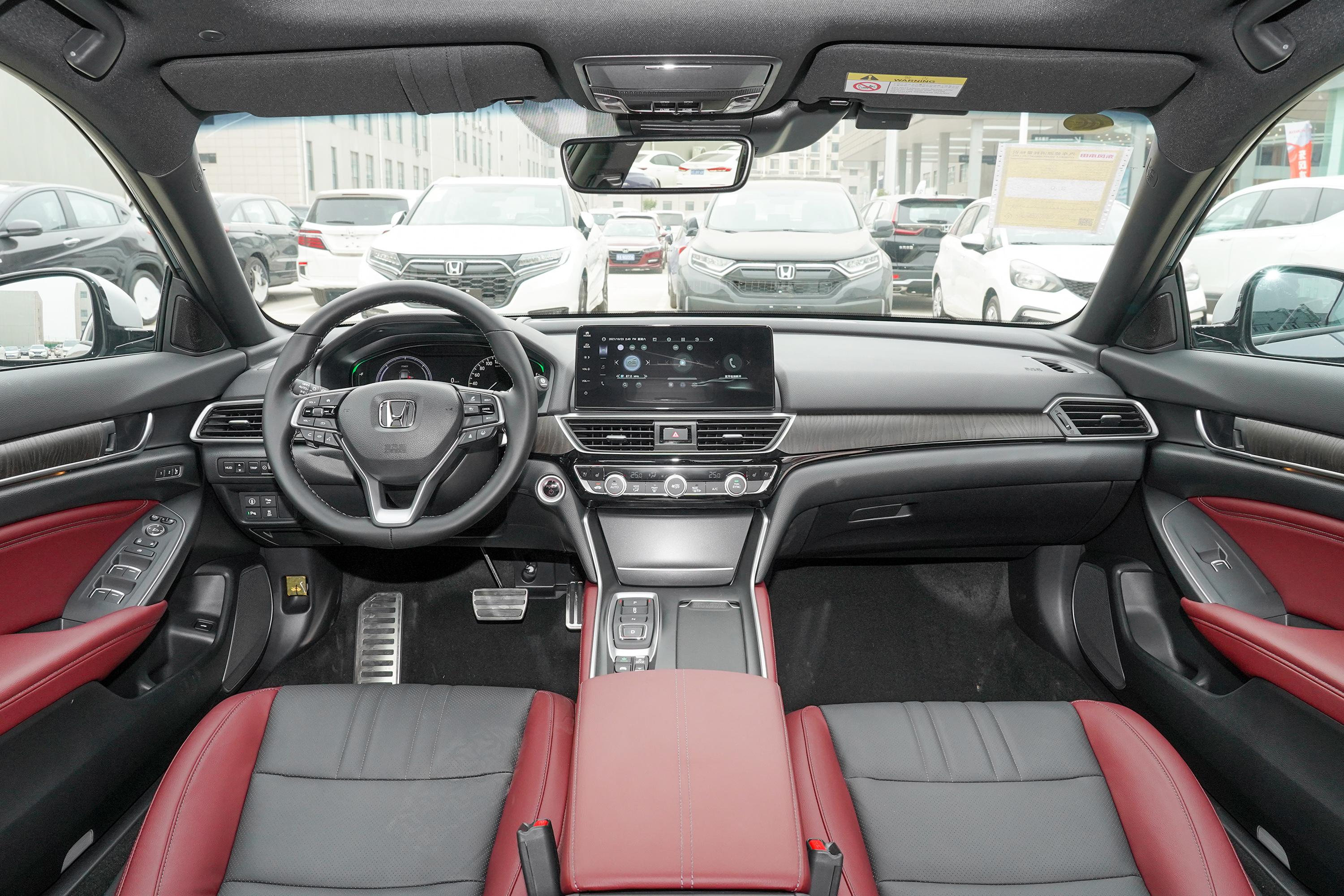 2022款 英仕派 锐·混动 2.0l e-cvt 净越版内饰