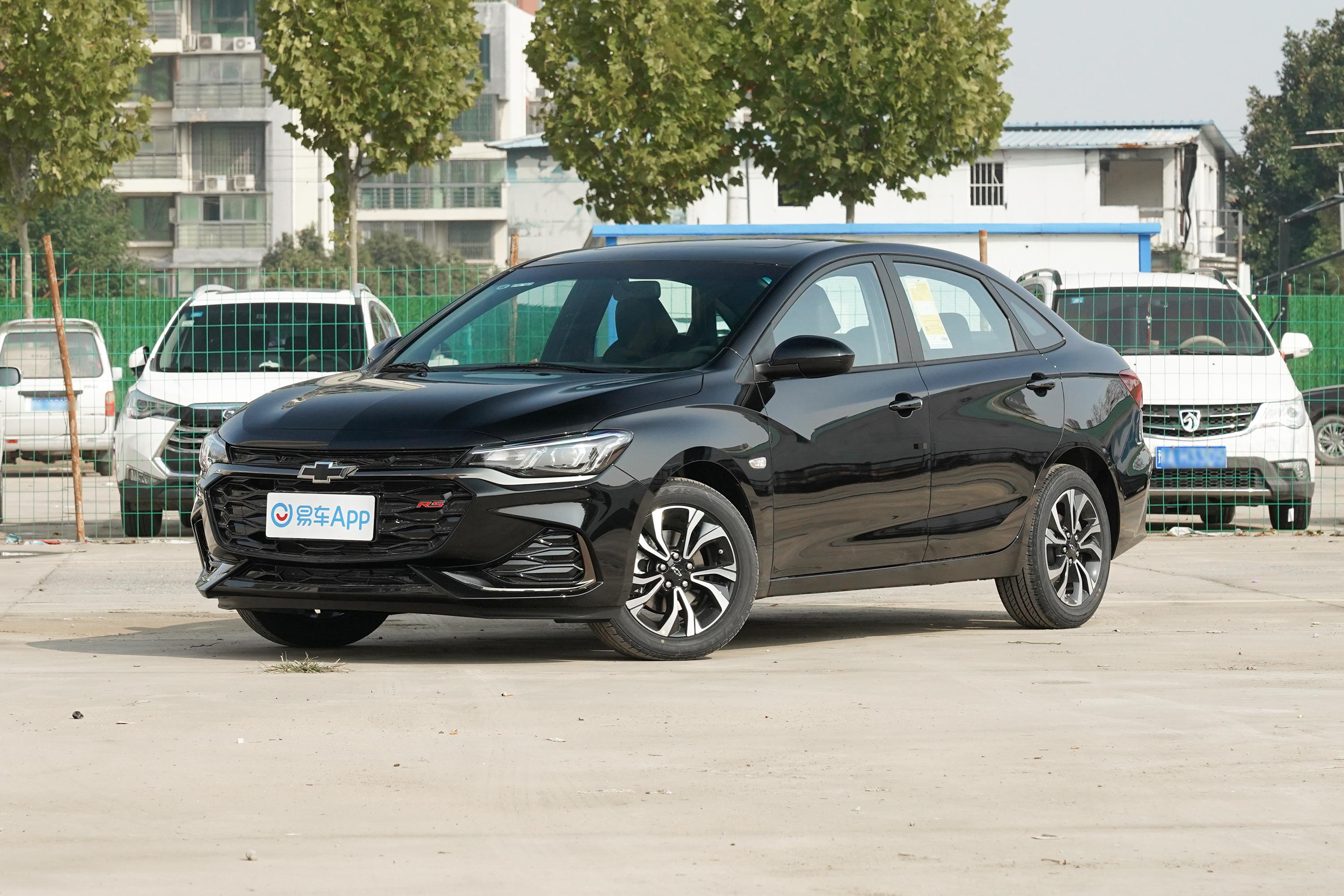 2022款科鲁泽轻混rs330t手自一体畅快版