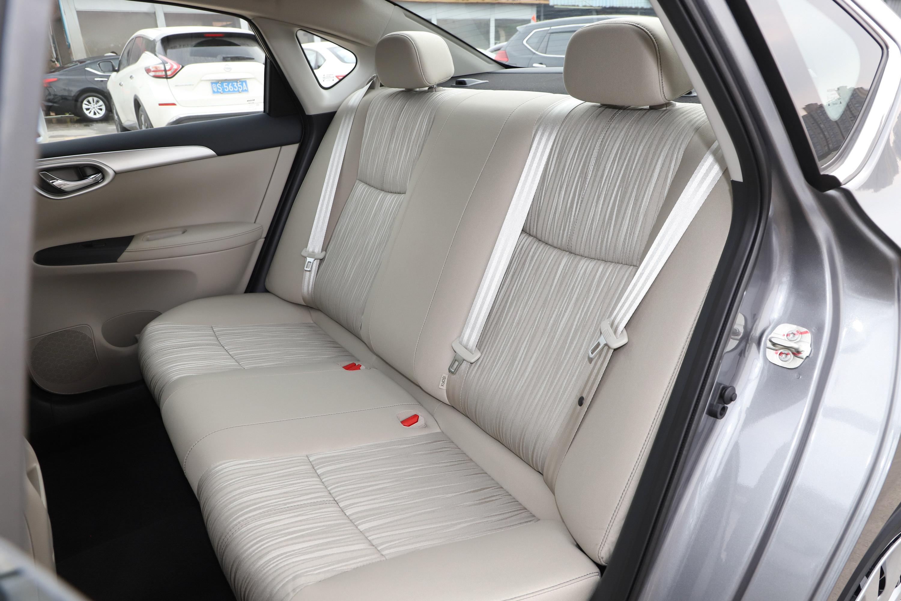 【2022款 轩逸 经典 1.6l 手动 xe舒适版汽车报价_图片_参数配置】-易