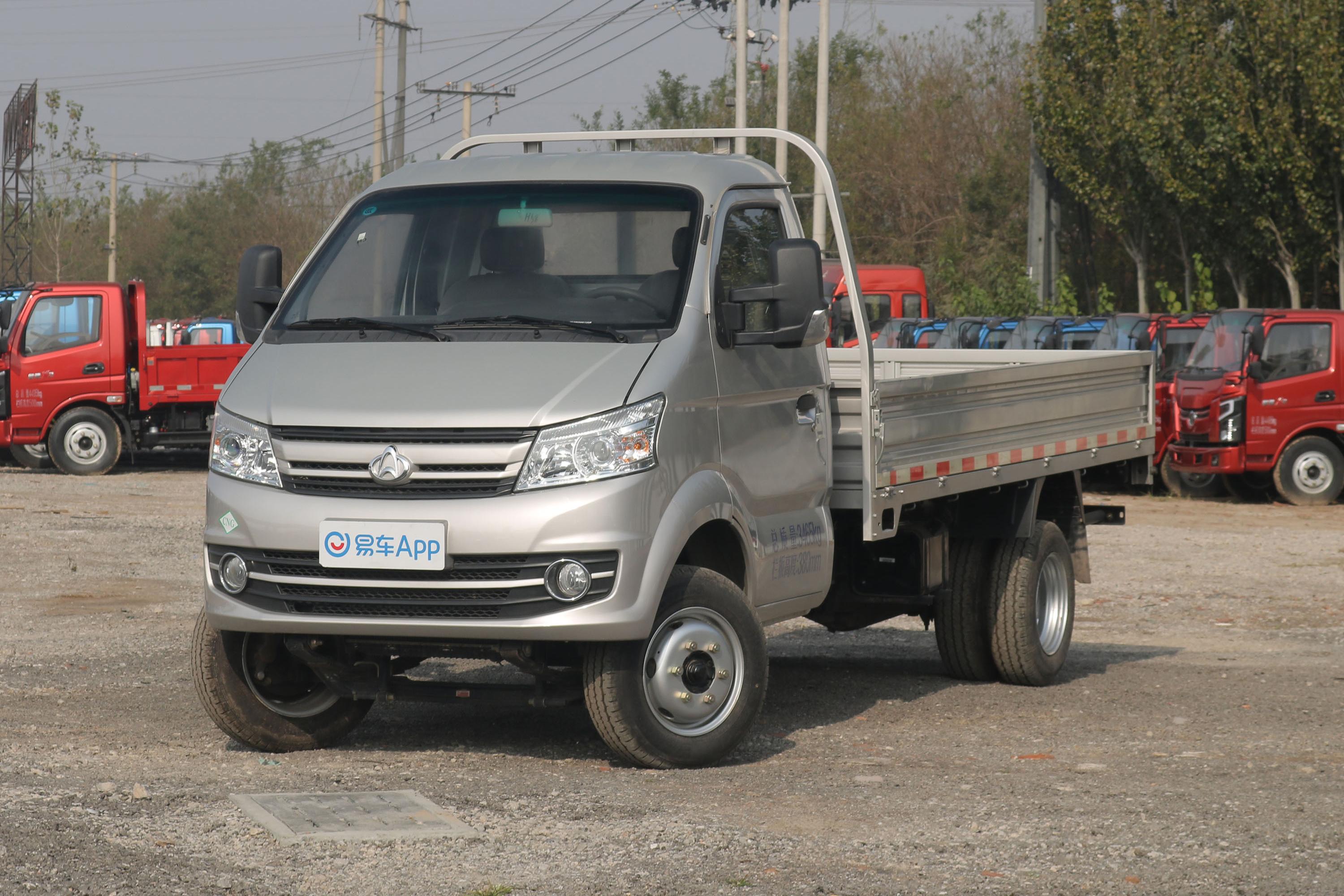 2021款跨越王x5柳机2l122马力36米栏板单排后双轮plus舒适版cng国Ⅵ