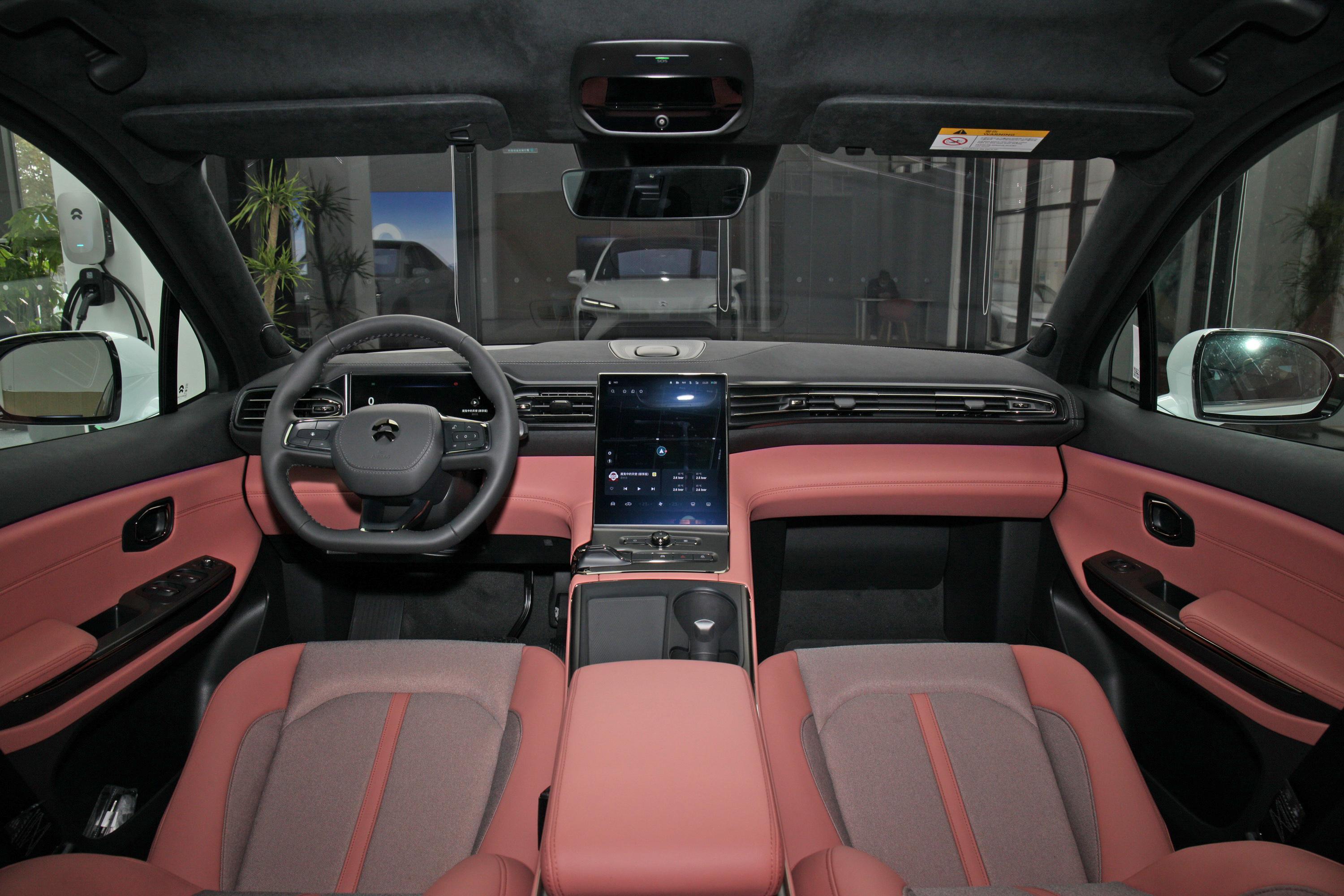 2020款 蔚来ec6 615km 签名版内饰