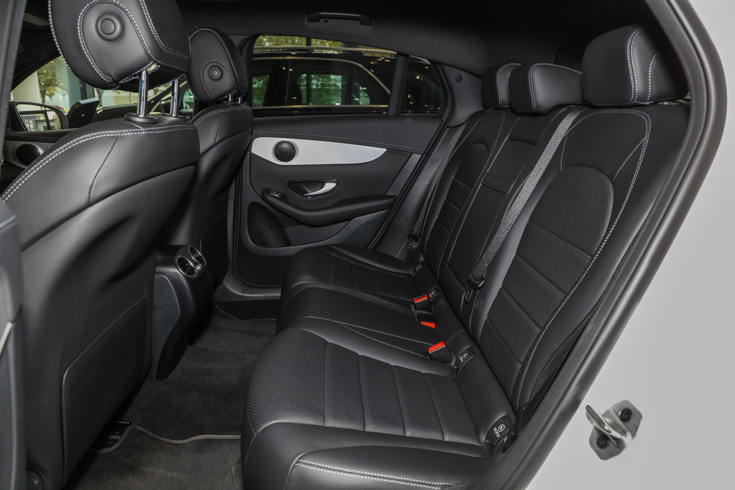 2021款奔驰glc轿跑glc3004matic轿跑suv