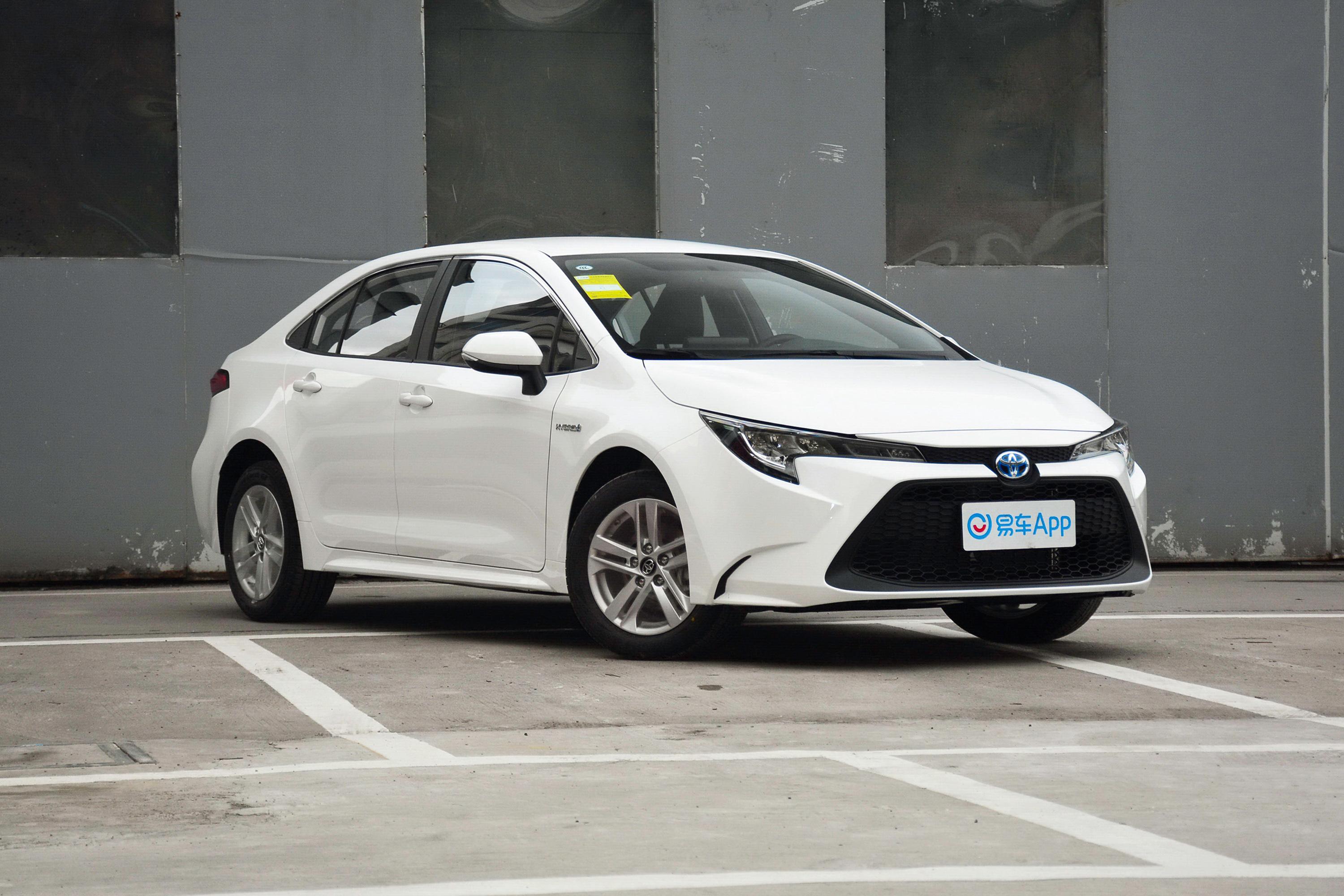 2022款 雷凌 双擎 1.8l 进取版外观