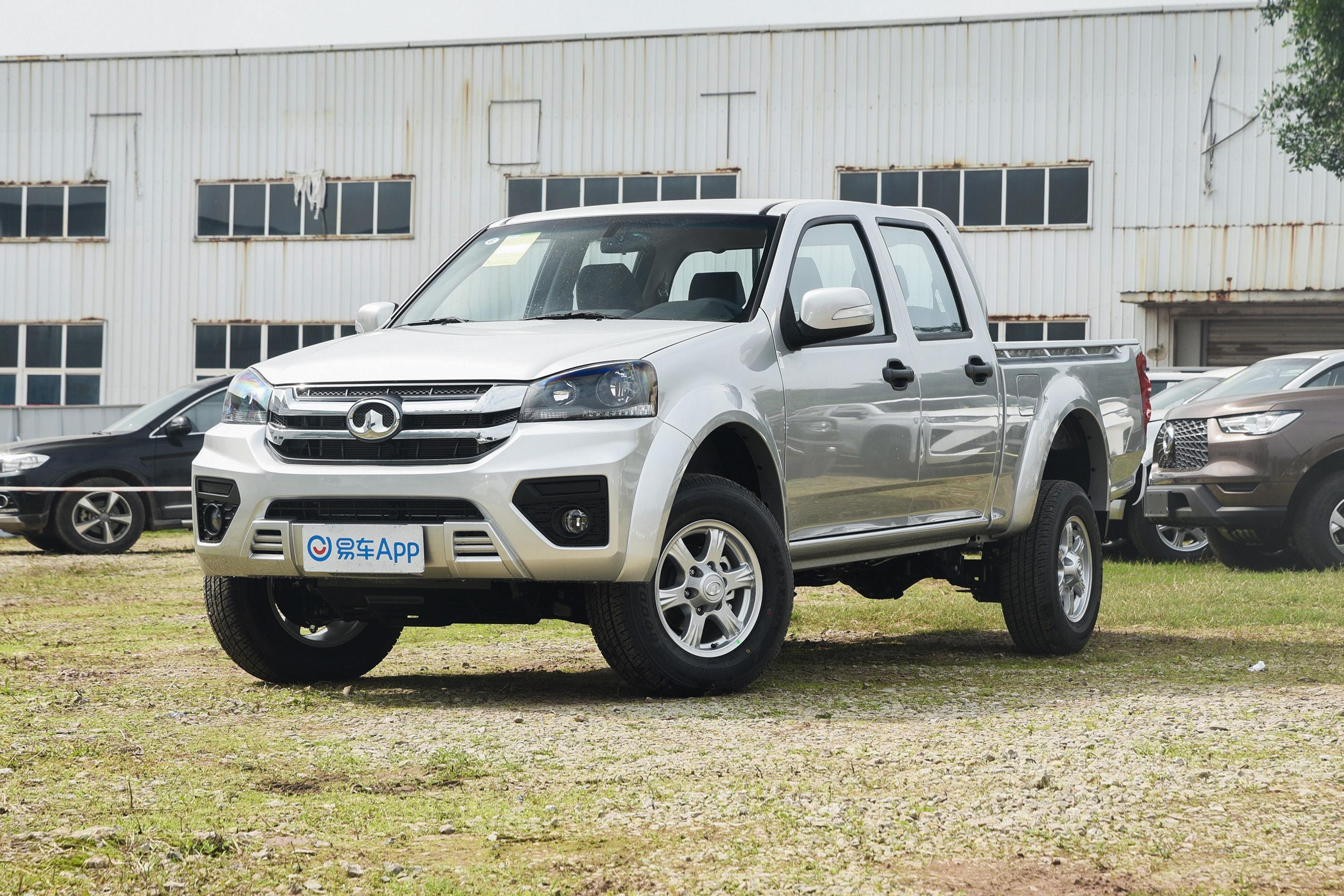 2021款风骏520t手动四驱平底货箱进取型柴油