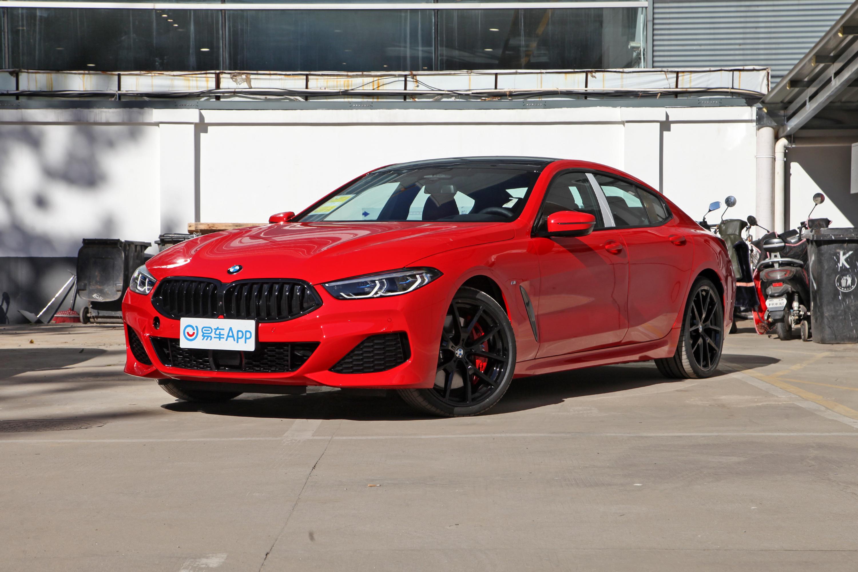 2021款宝马8系四门轿跑车840i烈焰典藏版