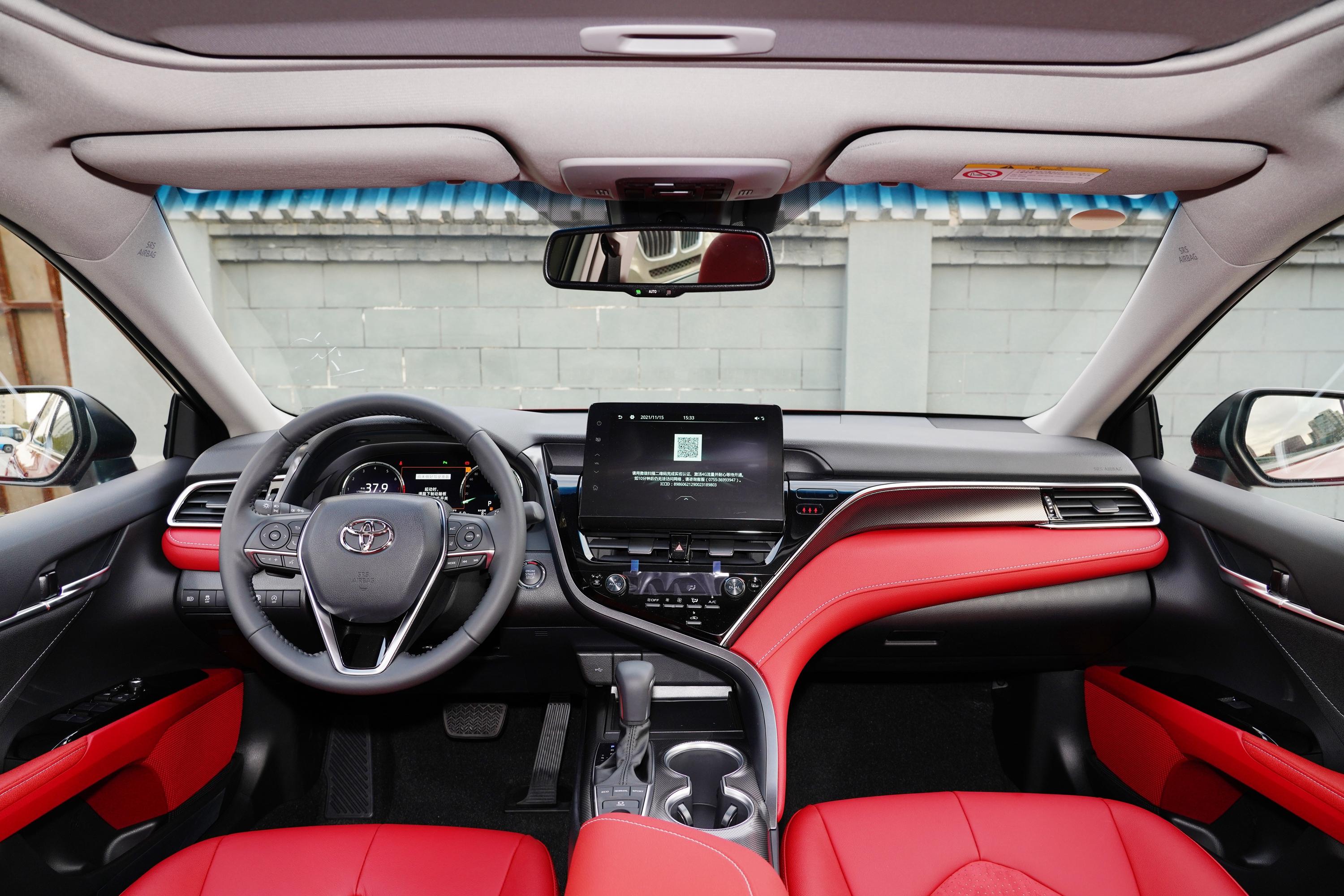 2021款凯美瑞25s锋尚版