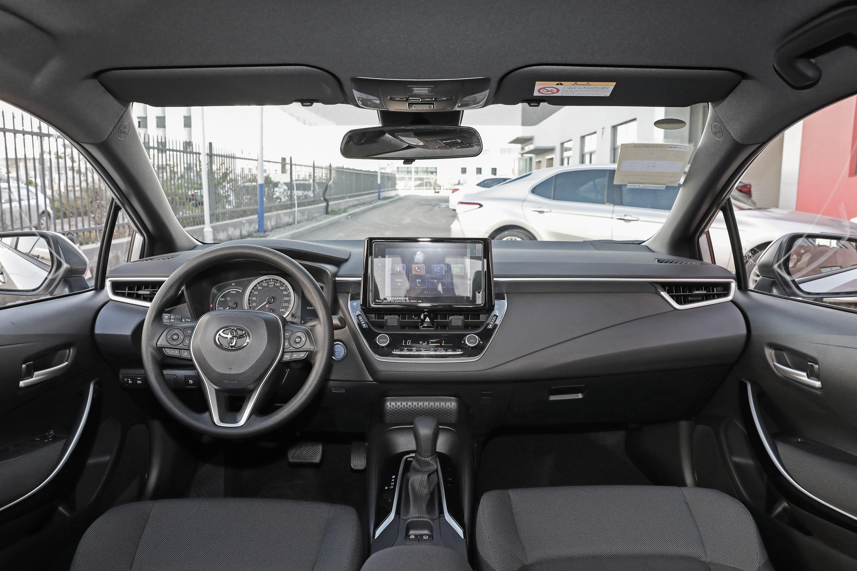 2022款 雷凌 双擎 1.8l e-cvt 领先版内饰