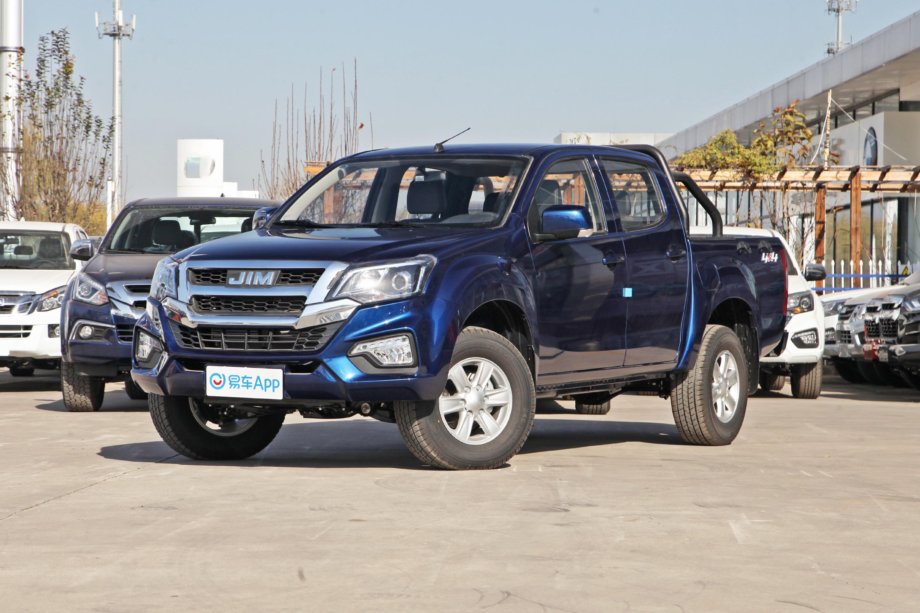 2022款经典瑞迈28t手动四驱标轴舒适版柴油