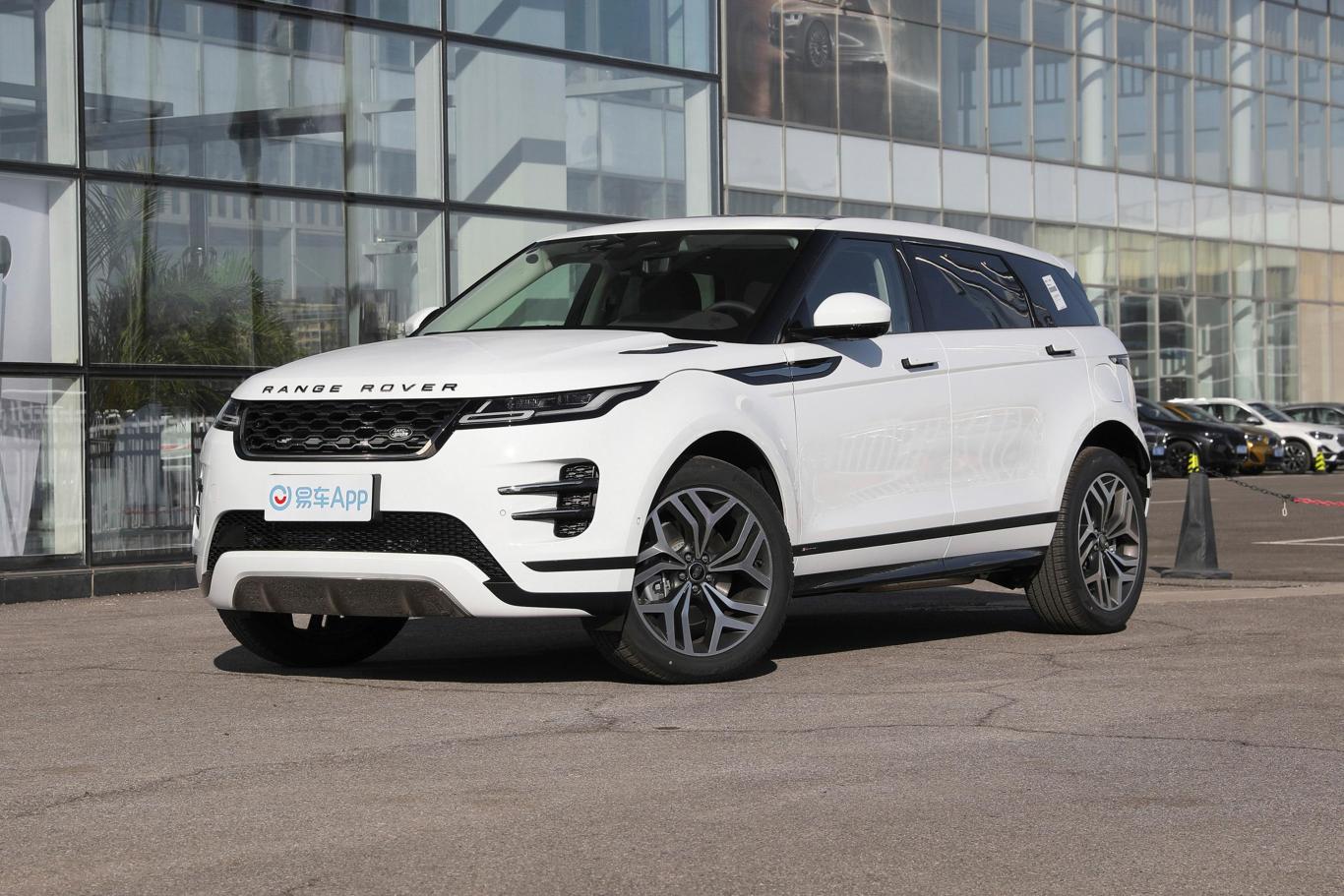 揽胜极光 插电混动极光l p300e 豪华版侧前45度车头向左水平