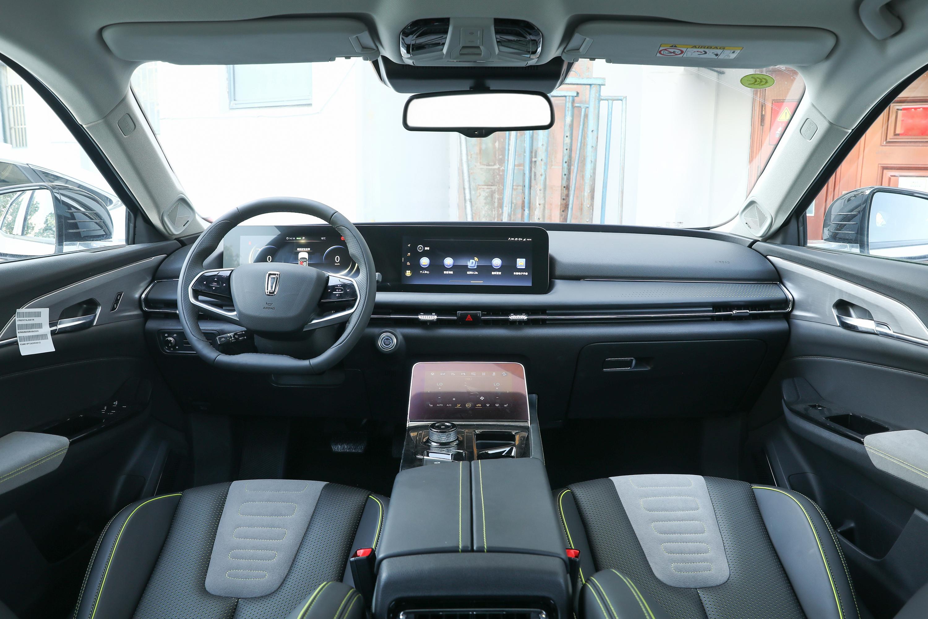 2020款 奔腾e01 量子波型定制版内饰