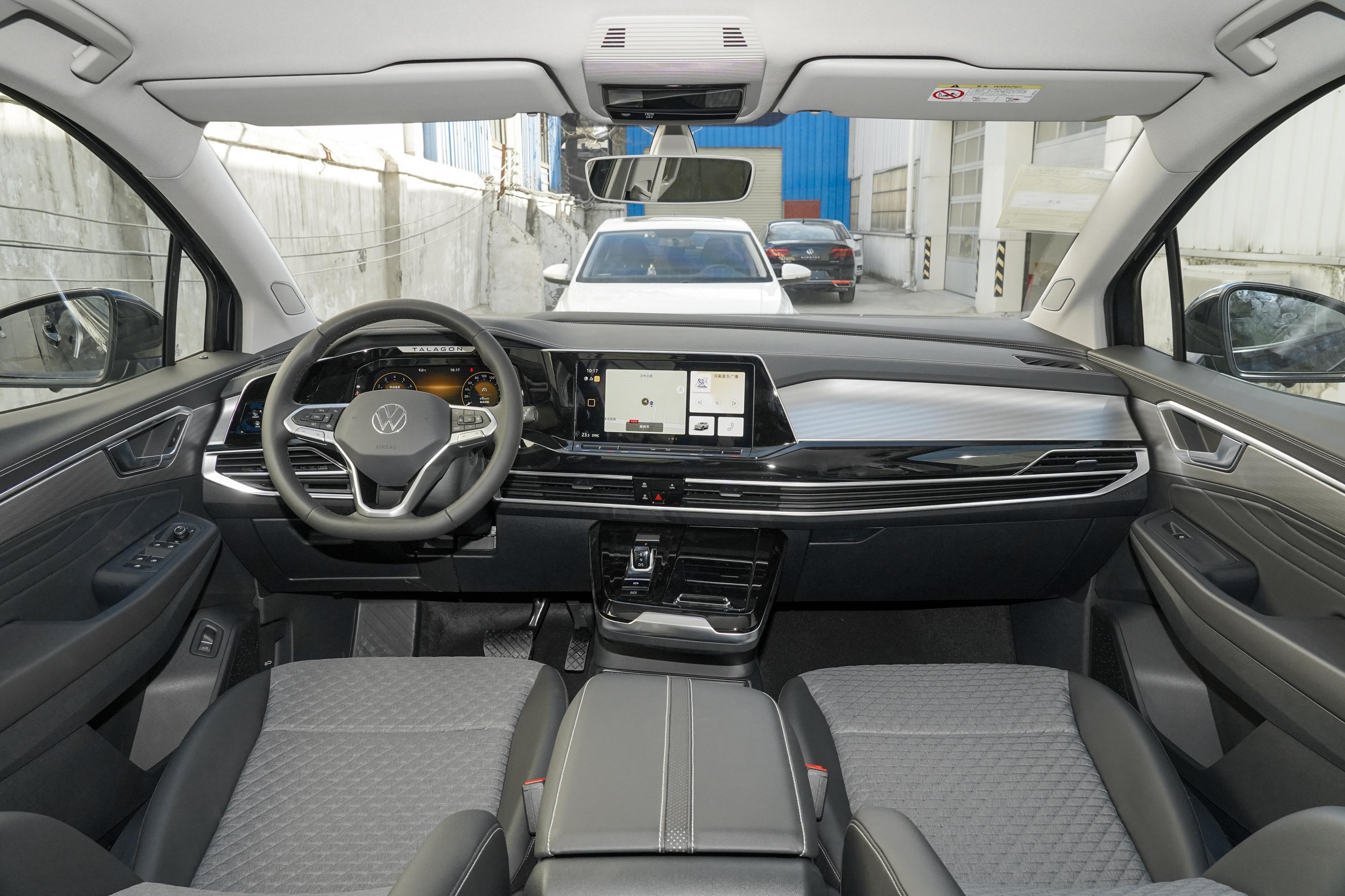 2021款 揽境 330tsi 两驱 精英新境版内饰