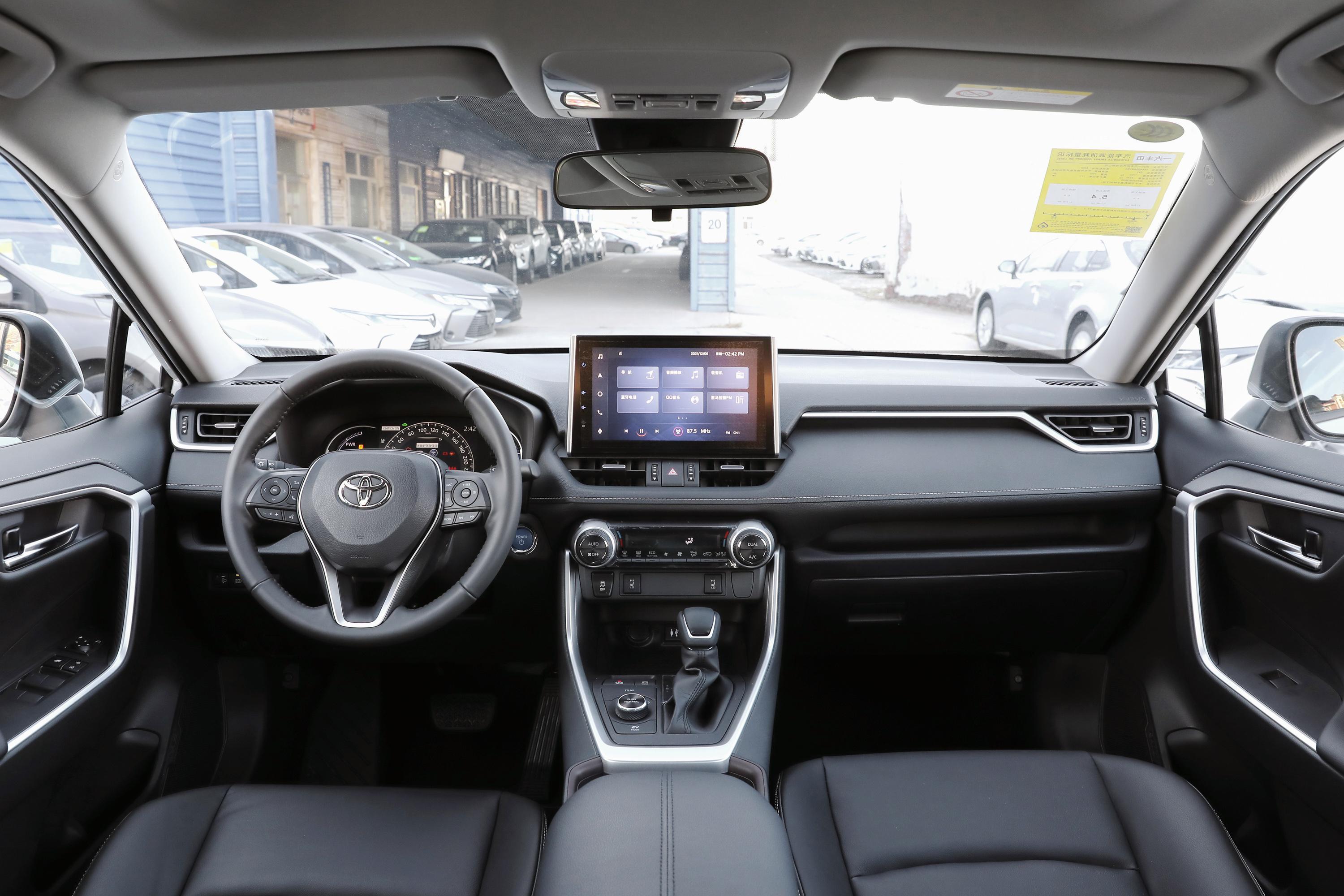 2021款 rav4荣放 改款 双擎 2.5l e-cvt 四驱 精英plus版内饰