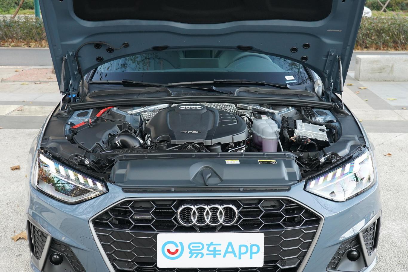 奥迪a4l40 tfsi rs套件燃速型发动机舱整体