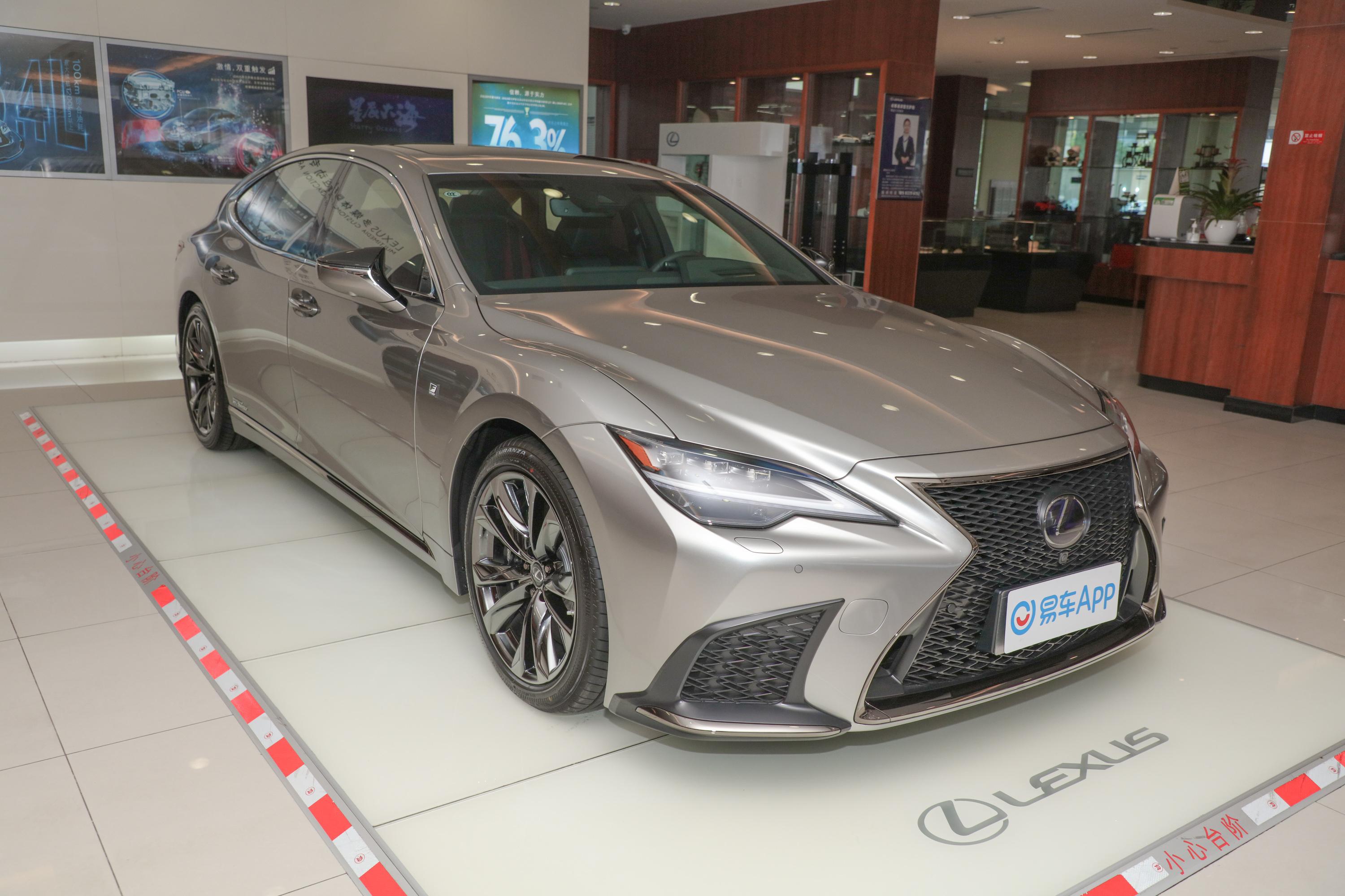 2021款雷克萨斯ls500hfsport