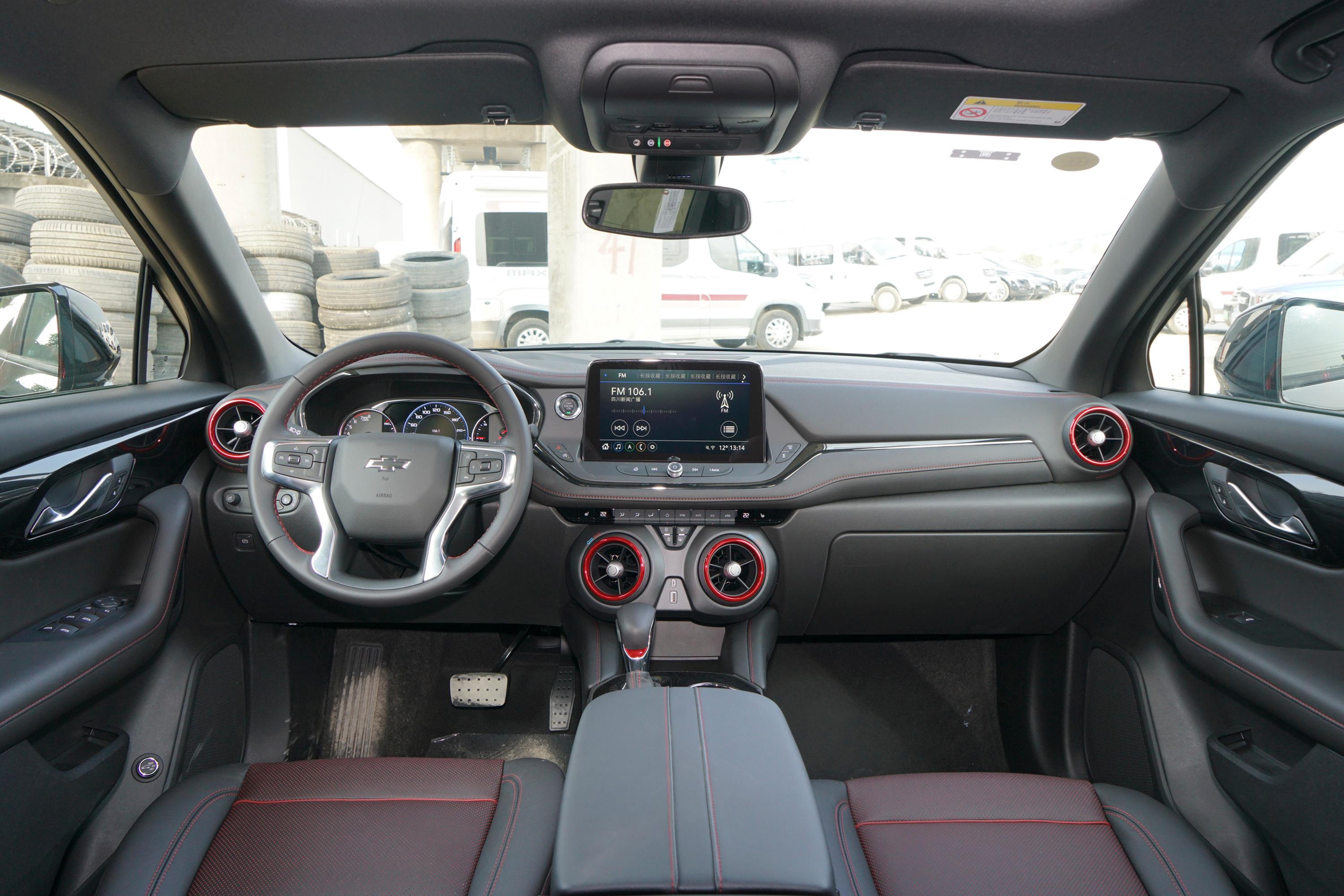 2021款 开拓者 轻混 rs 650t 四驱 悍版 5座内饰