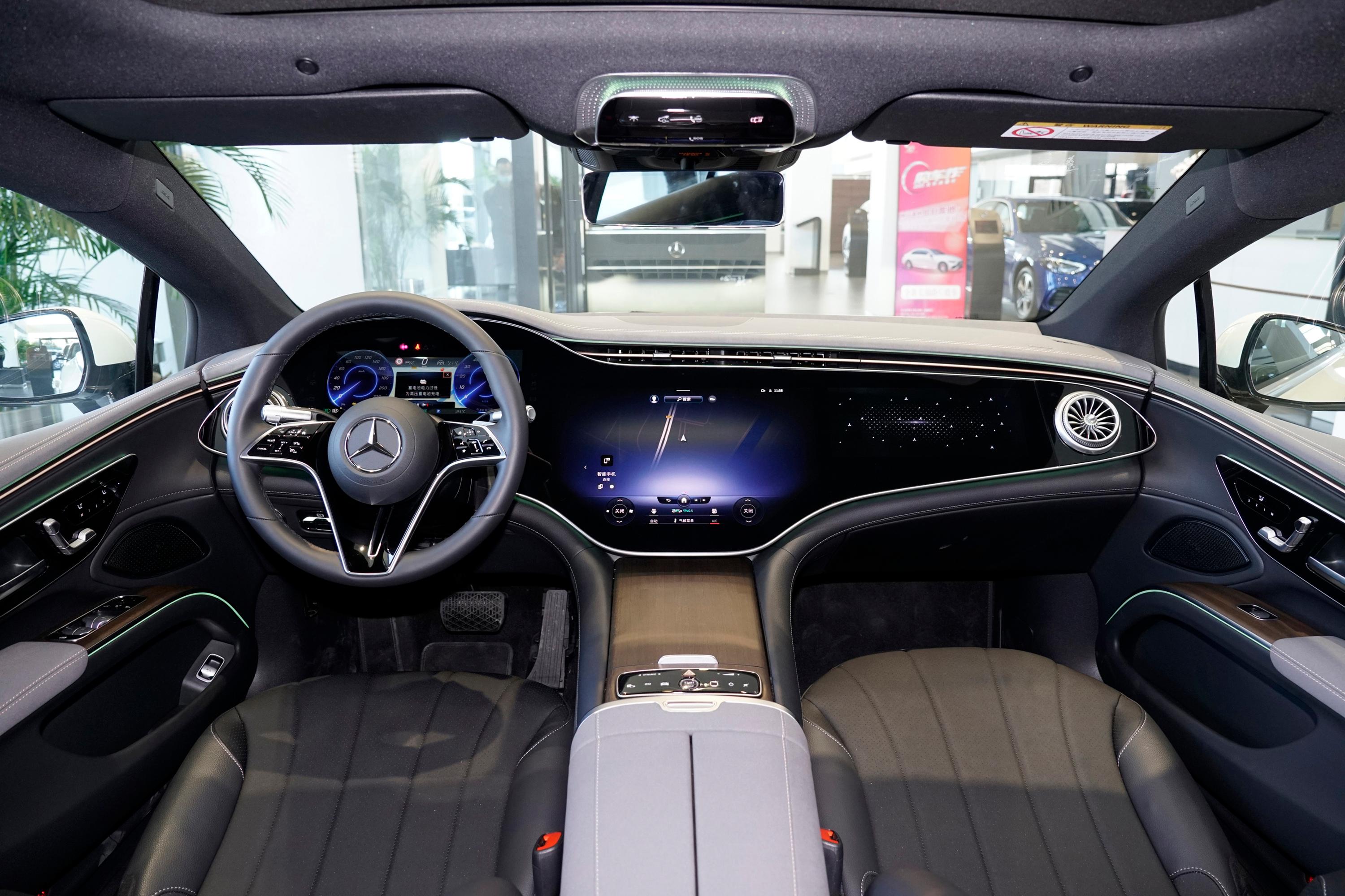 2022款 奔驰eqs eqs 450  先锋版内饰