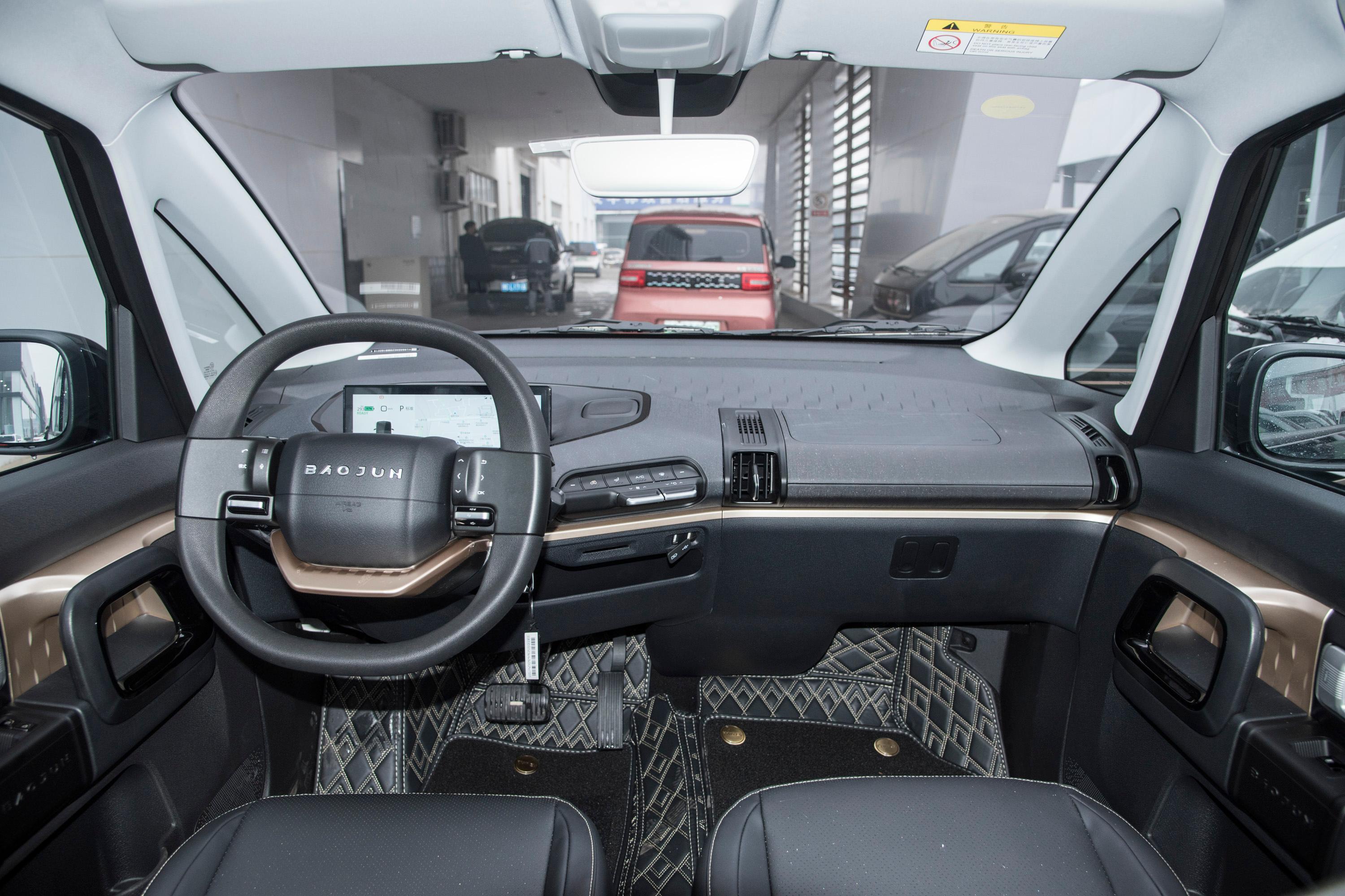 2022款 宝骏kiwi ev 设计师轻享版内饰