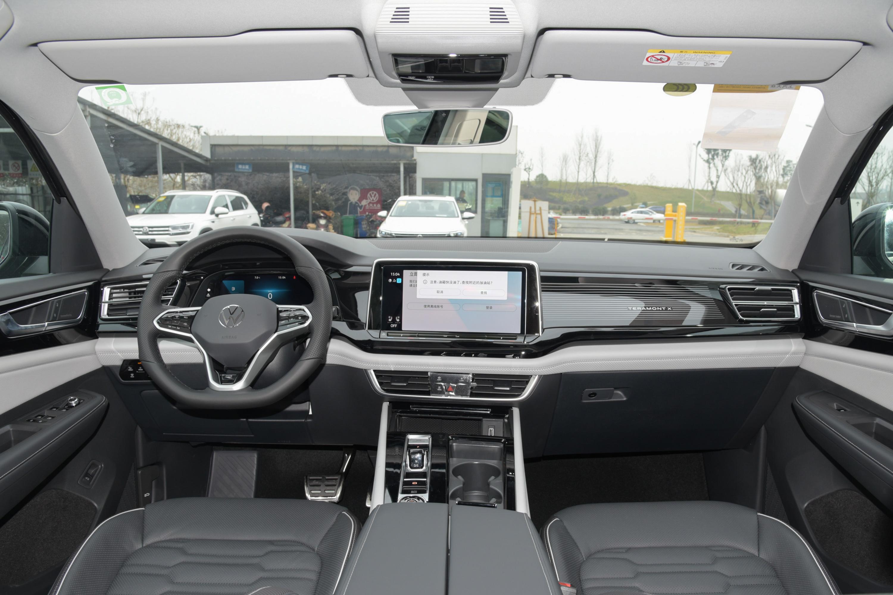 2021款 途昂x 530 v6 四驱 尊崇旗舰版内饰