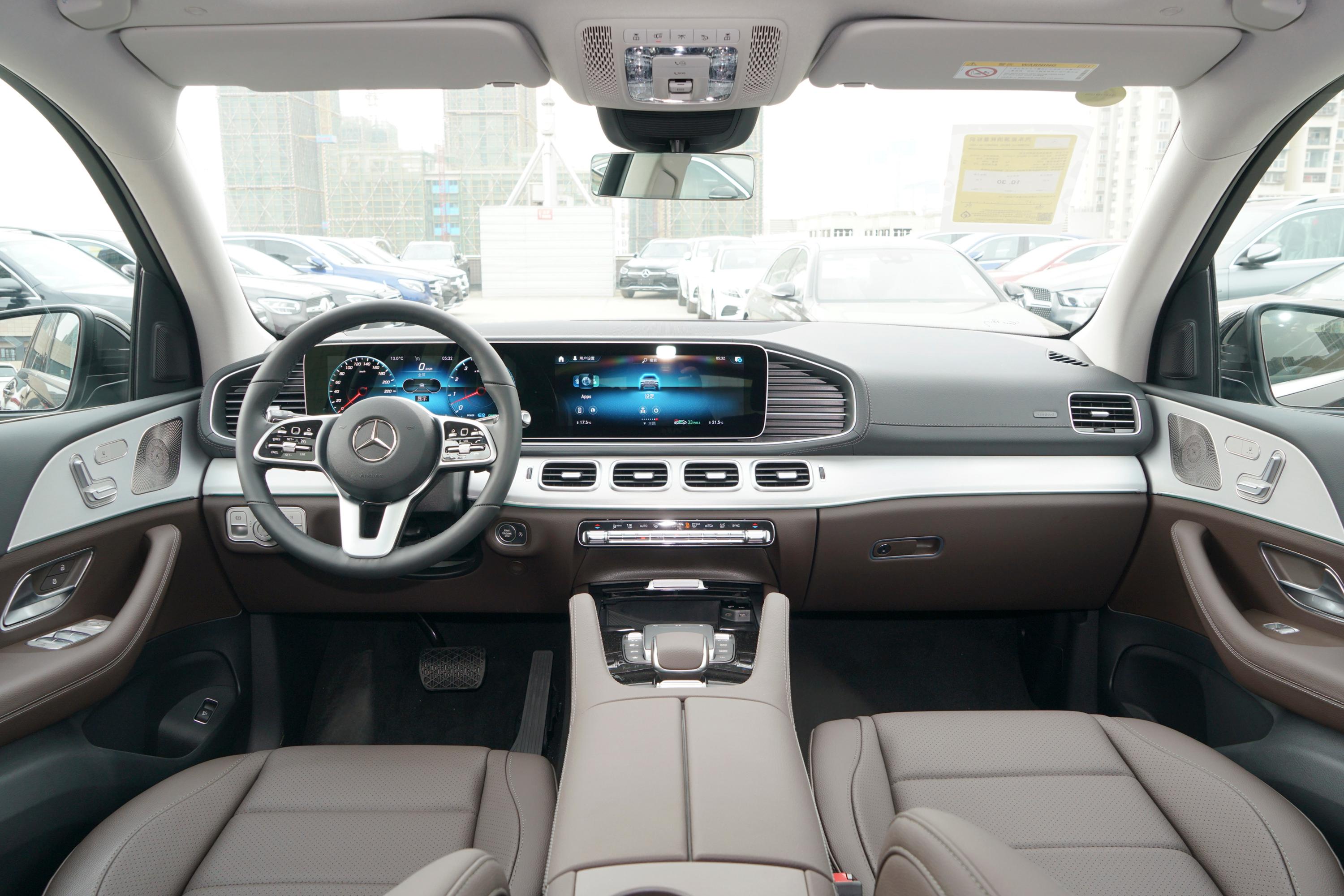 2022款 奔驰gle gle 450 4matic 动感型内饰