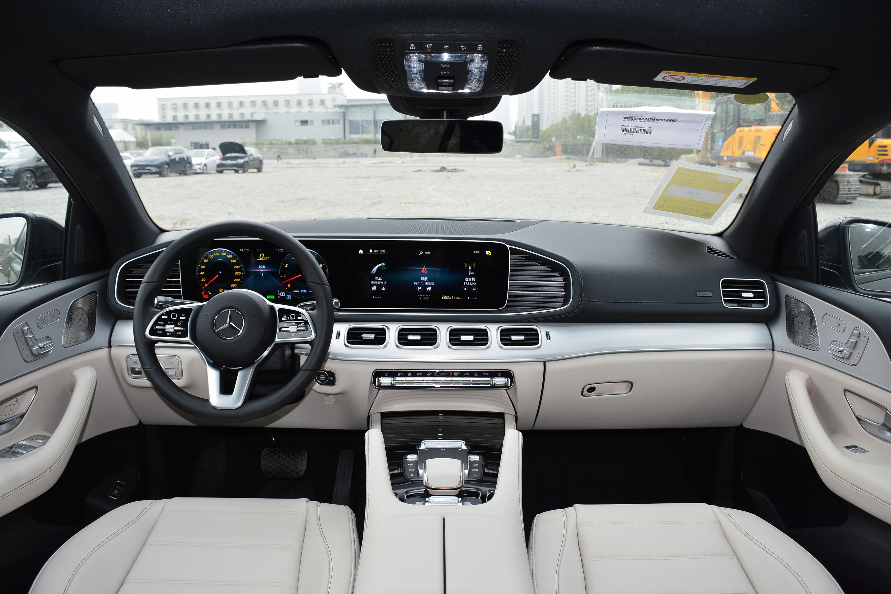 2022款 奔驰gle轿跑 gle 450 4matic 轿跑suv 时尚型内饰