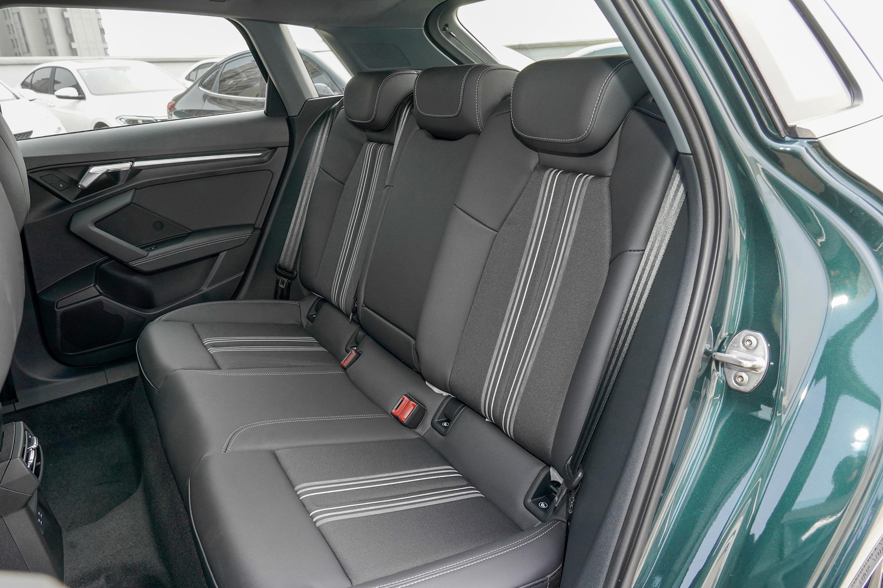 2022款奥迪a3sportback35tfsi时尚运动型