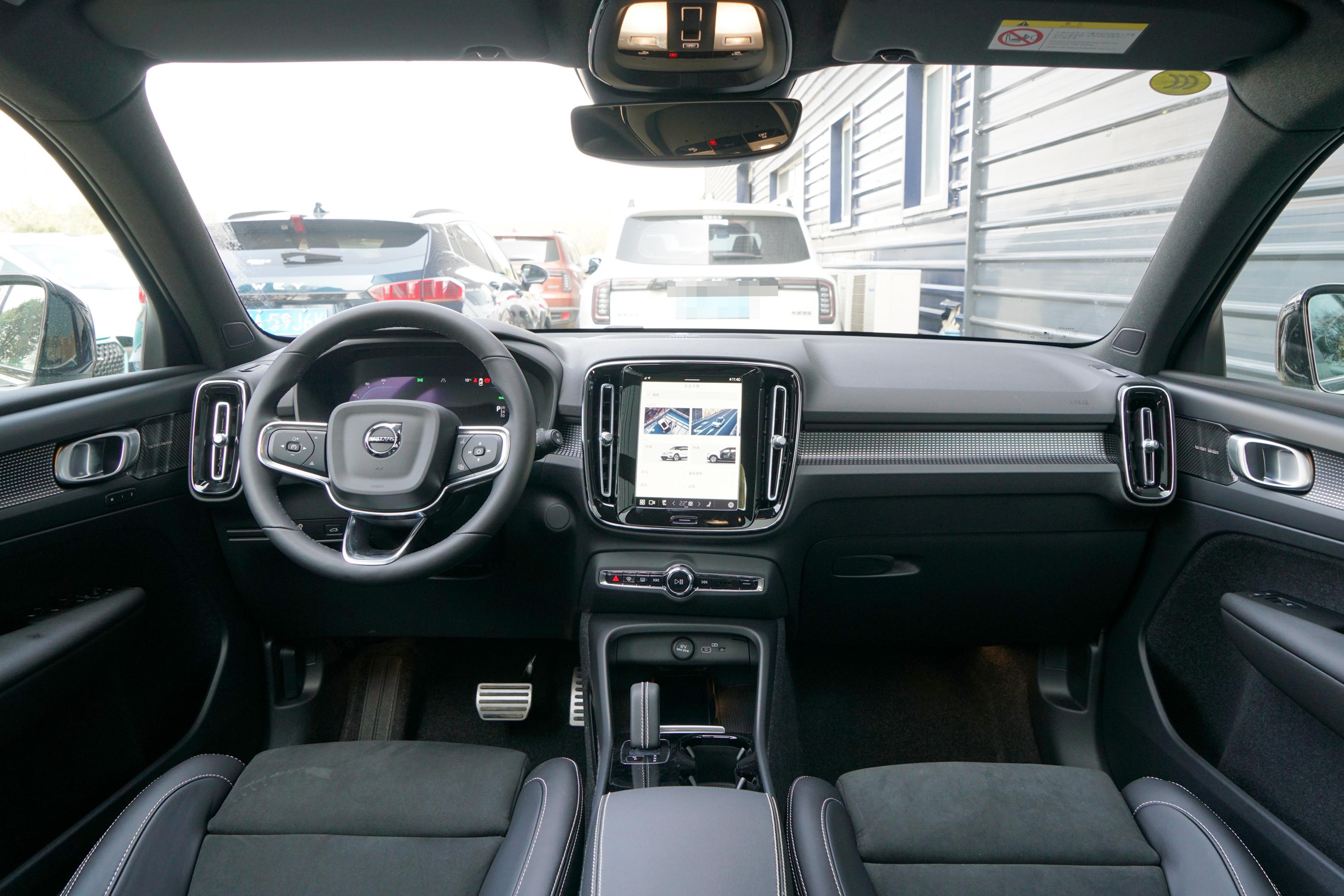 2022款 沃尔沃xc40 纯电动 四驱 高性能版pro内饰