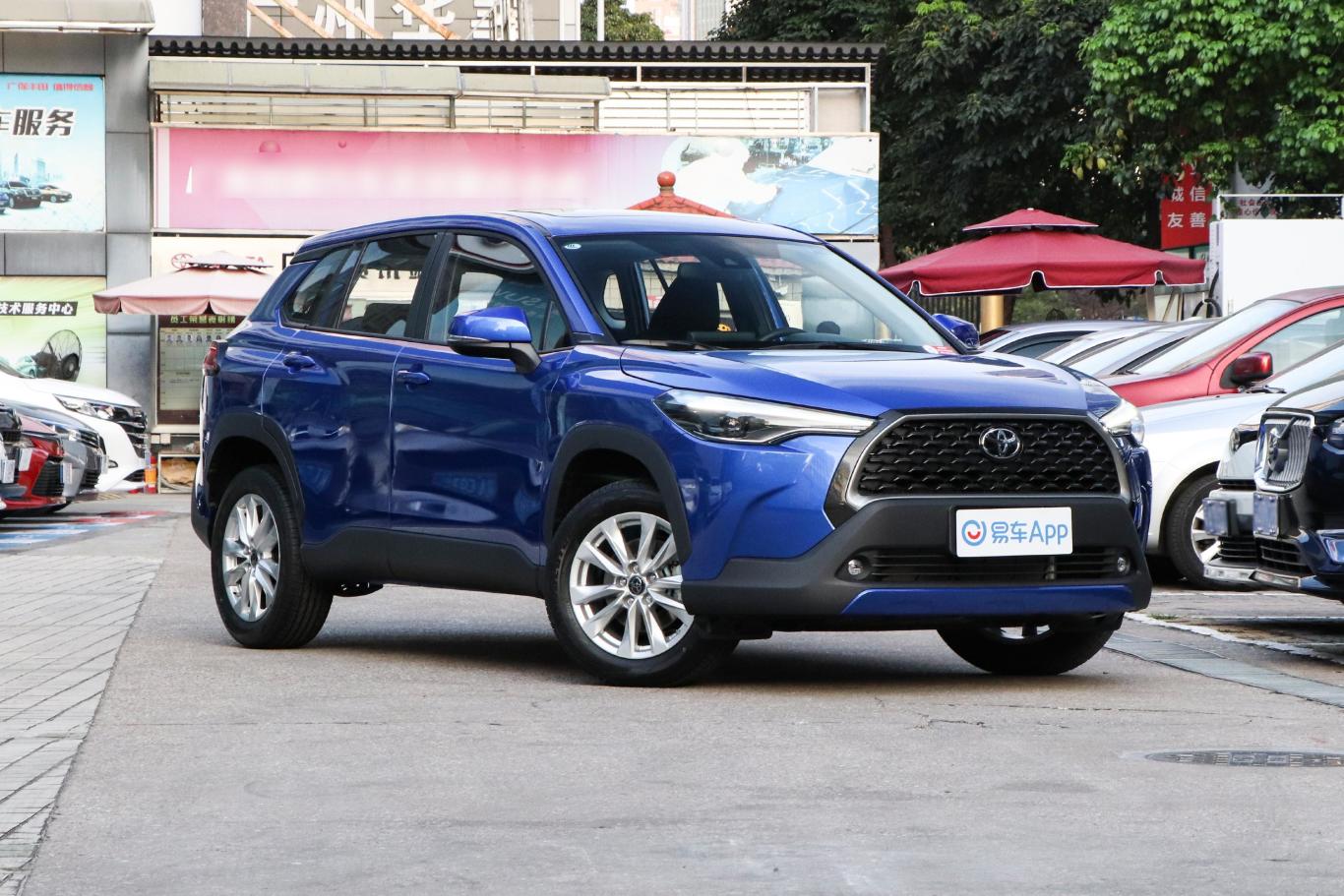 【卡罗拉锐放2.0L CVT 豪华版侧前45度车头向右水平图片-汽车图片大全】-易车