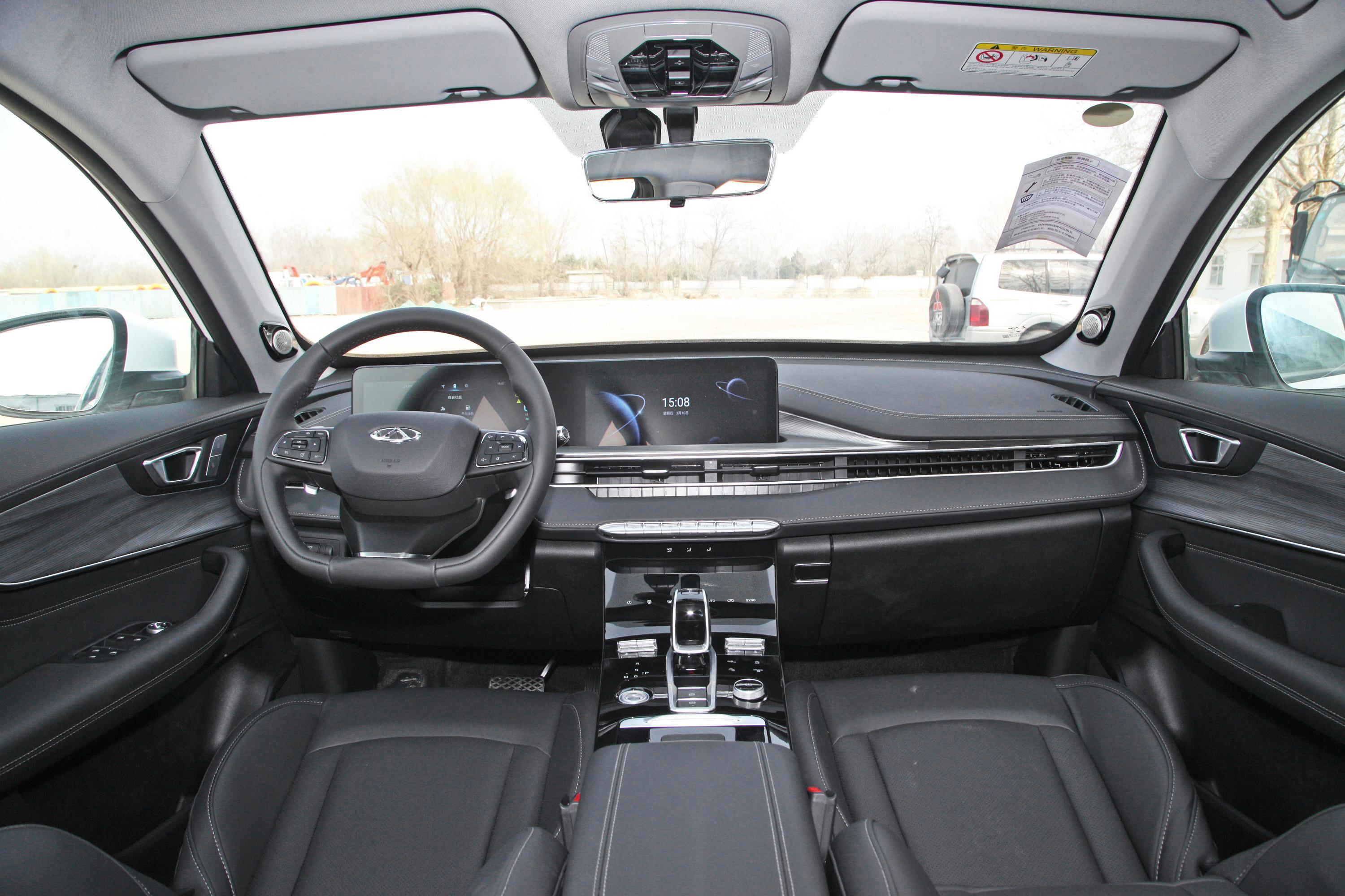 2022款 瑞虎8 plus 290tgdi 双离合 豪情版 内饰