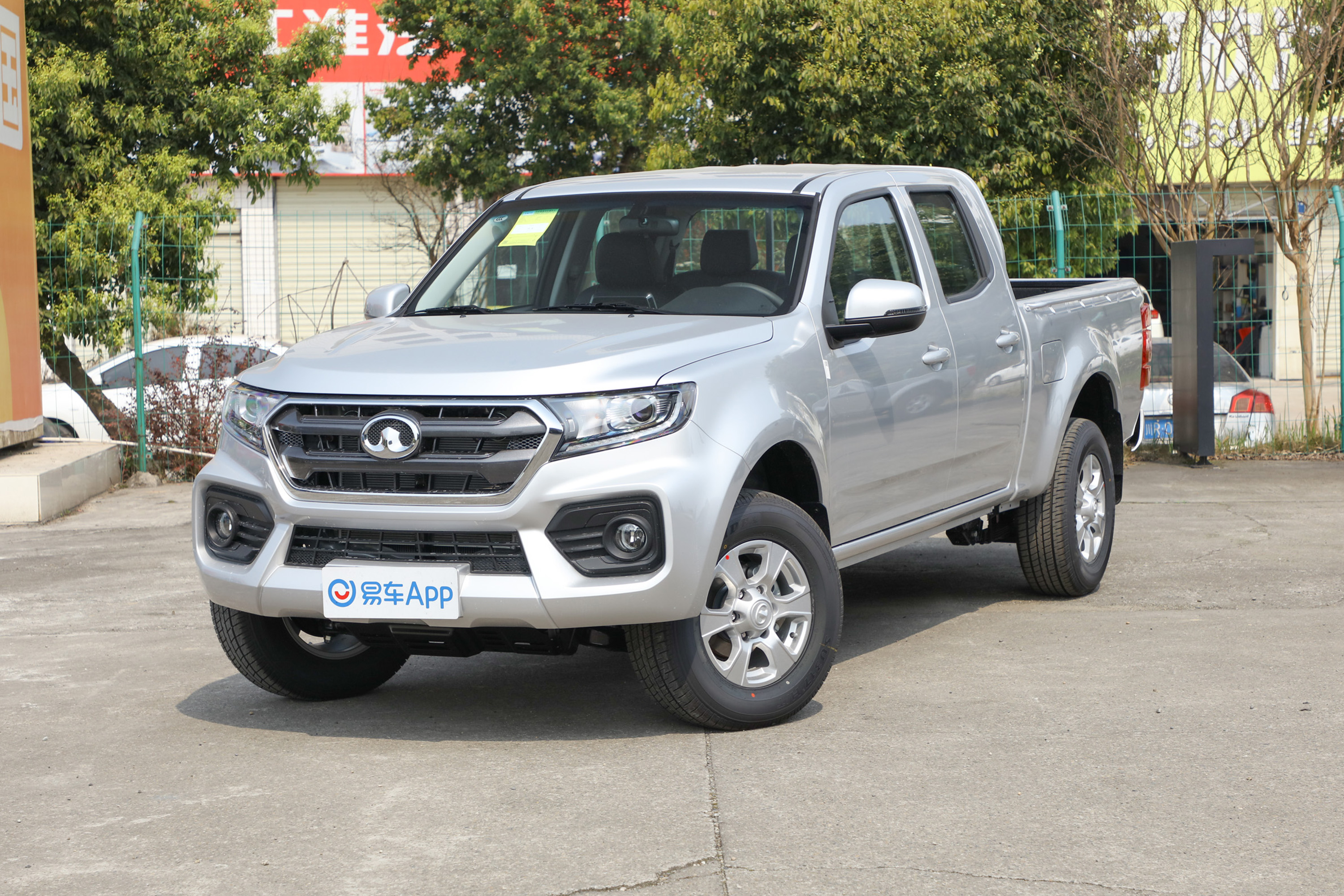 2022款风骏720t手动两驱大双超值型汽油