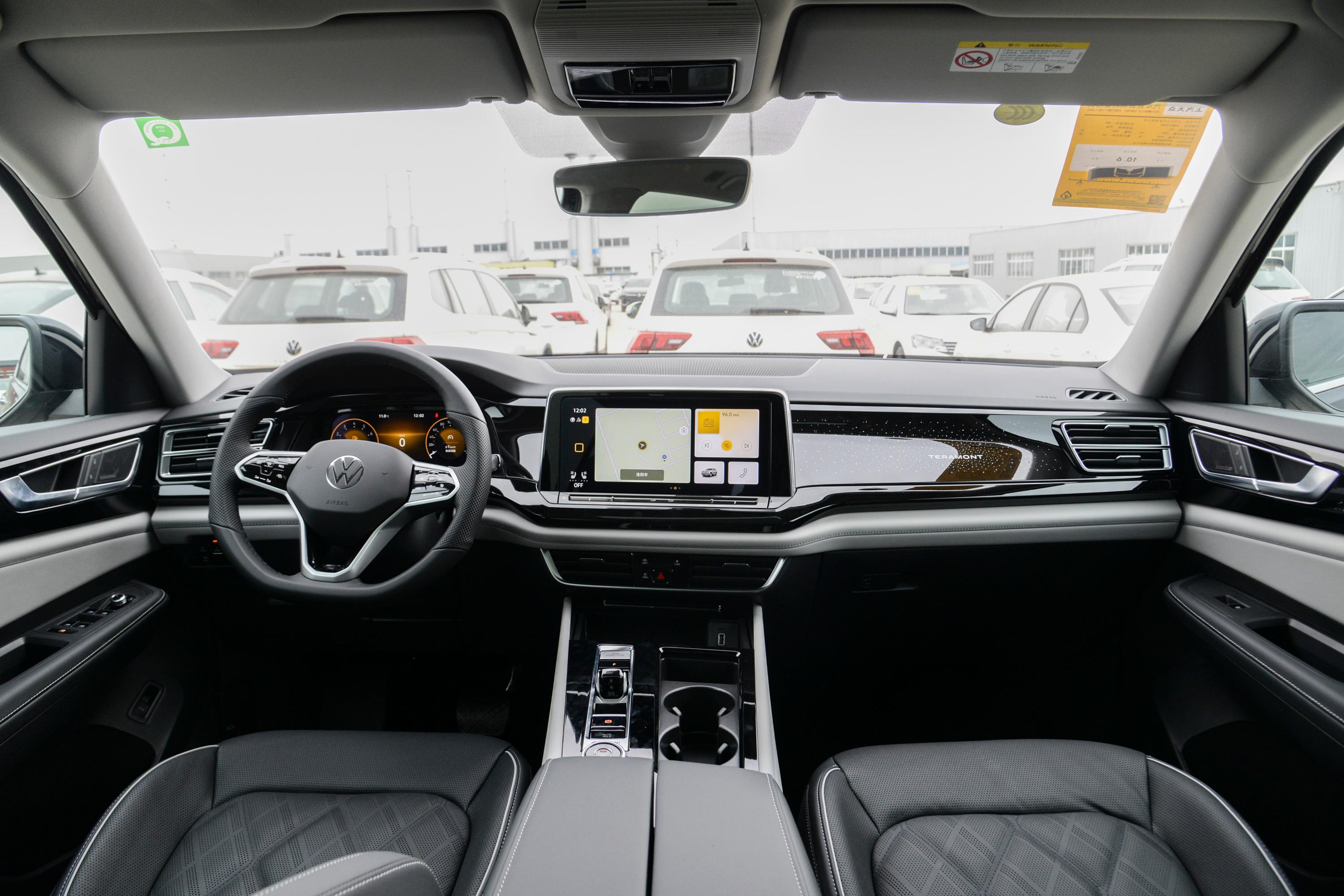 2022款 途昂 380tsi 四驱 尊崇旗舰版内饰