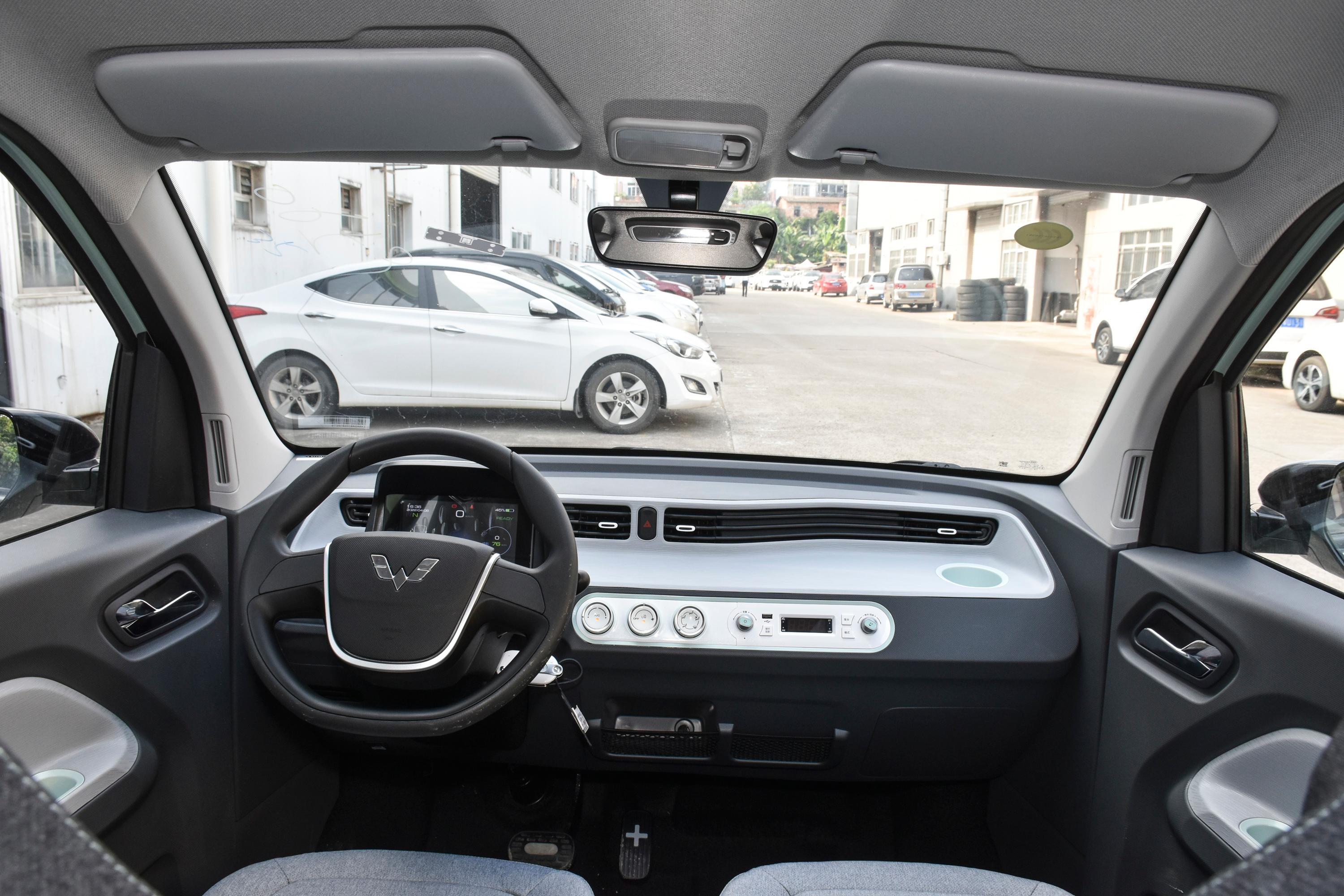 2022款宏光miniev马卡龙臻享款170km磷酸铁锂