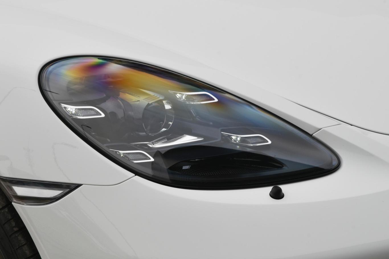 保时捷718cayman t 2.0t大灯侧45度俯拍