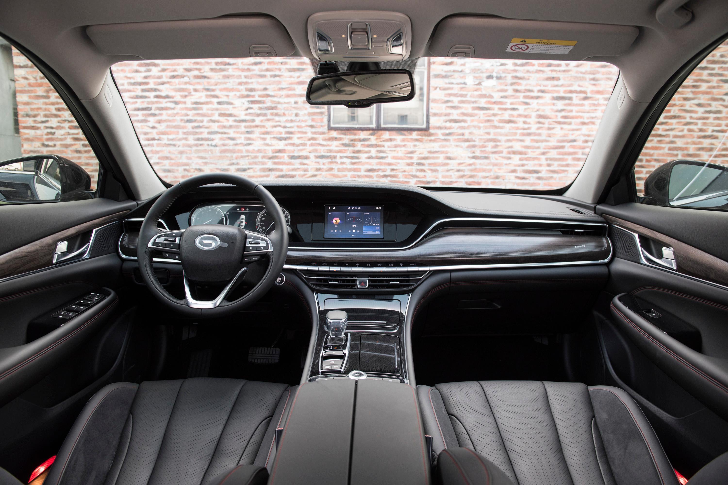 2020款 传祺ga8 390t 尊荣版内饰