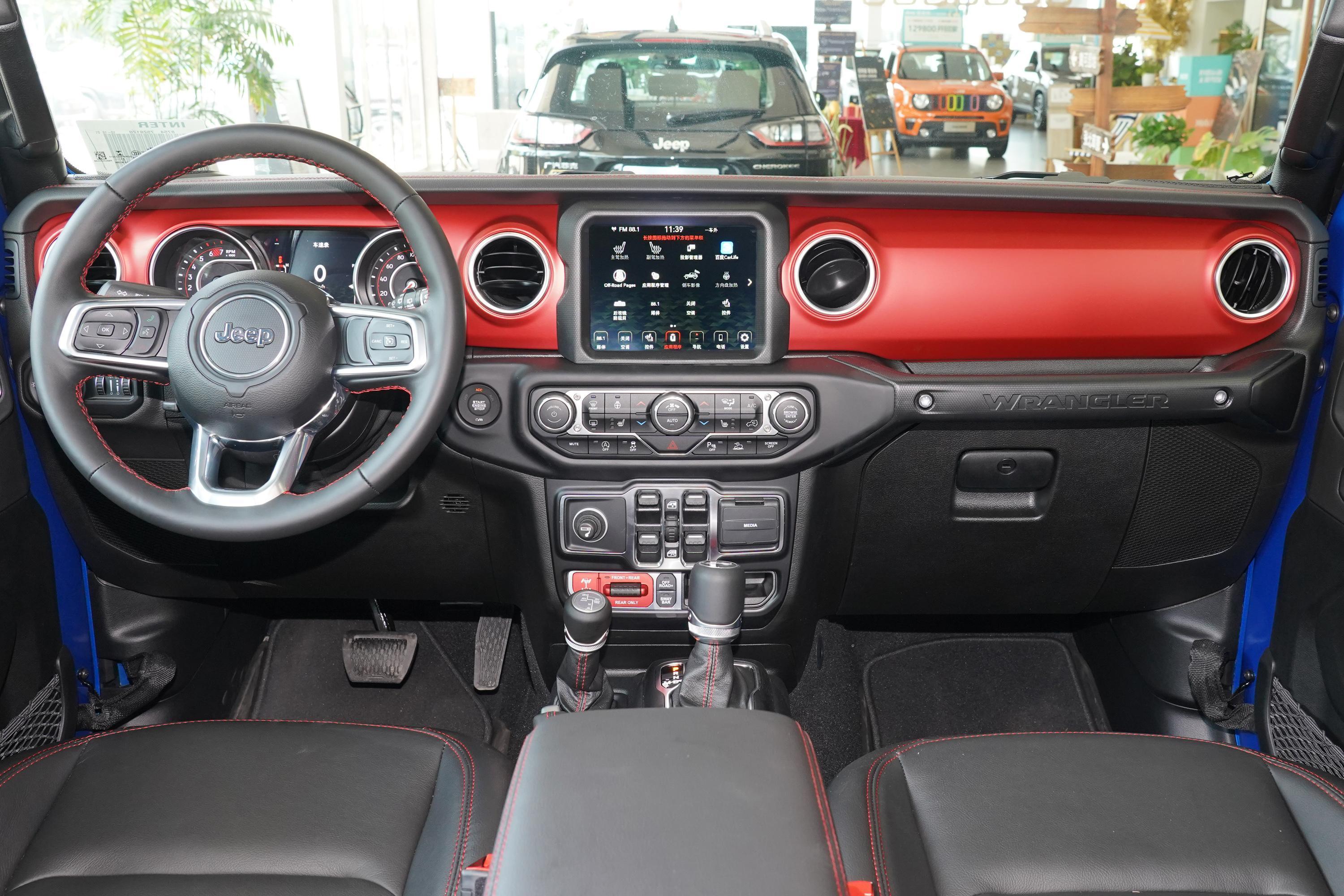 2021款 牧马人 2.0t rubicon四门版内饰