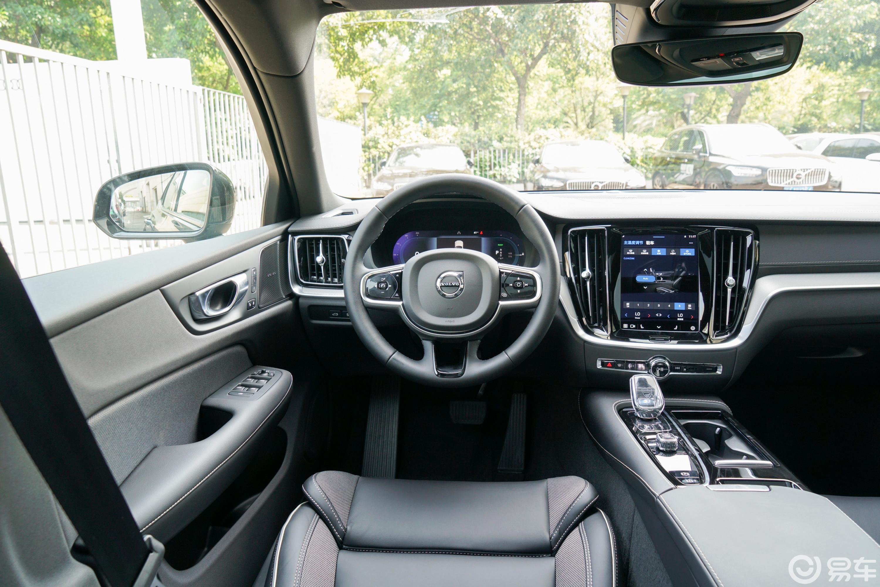 【沃尔沃S60 RECHARGET8 四驱智雅运动版驾驶位区域图片-汽车图片大全】-易车